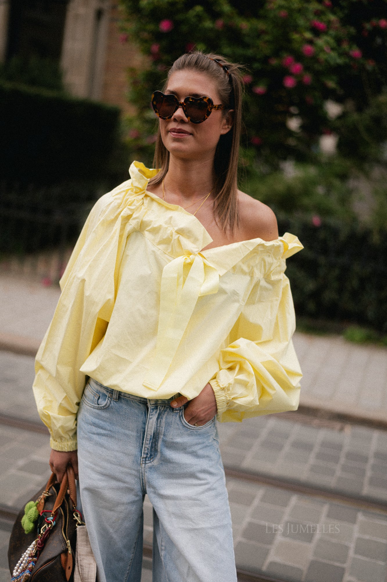 Isaline off-shoulder blouse yellow