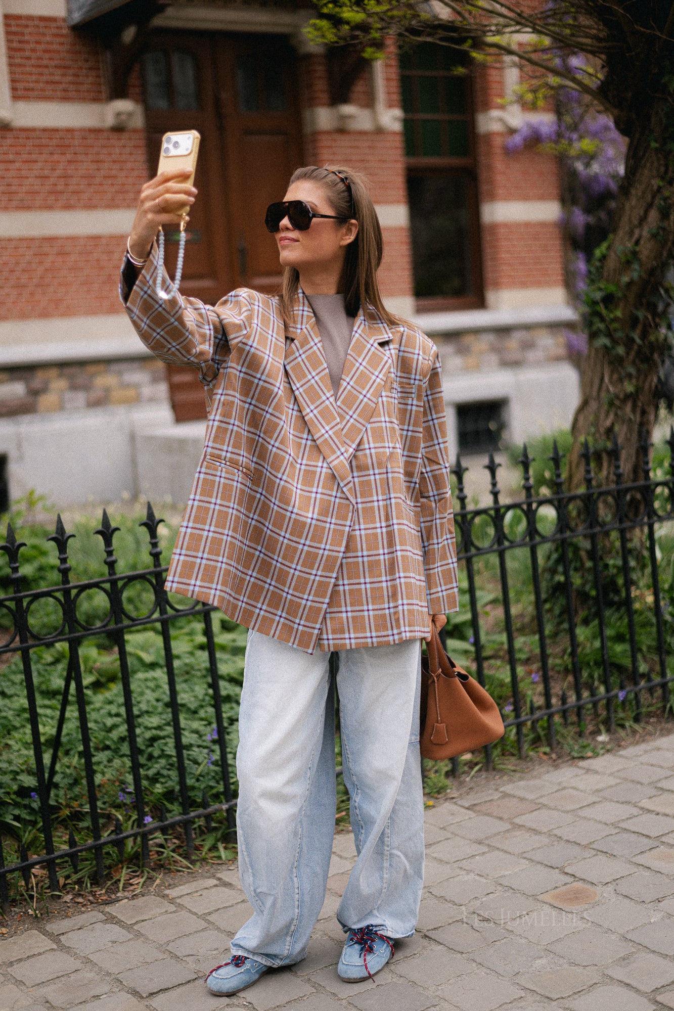 Chloe oversized signature check blazer caramel/light blue