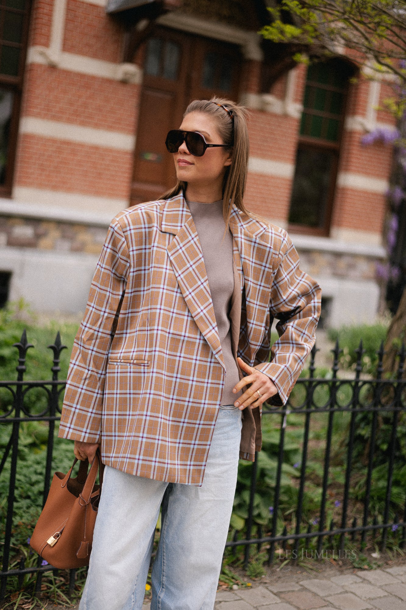 Chloe oversized signature check blazer caramel/light blue