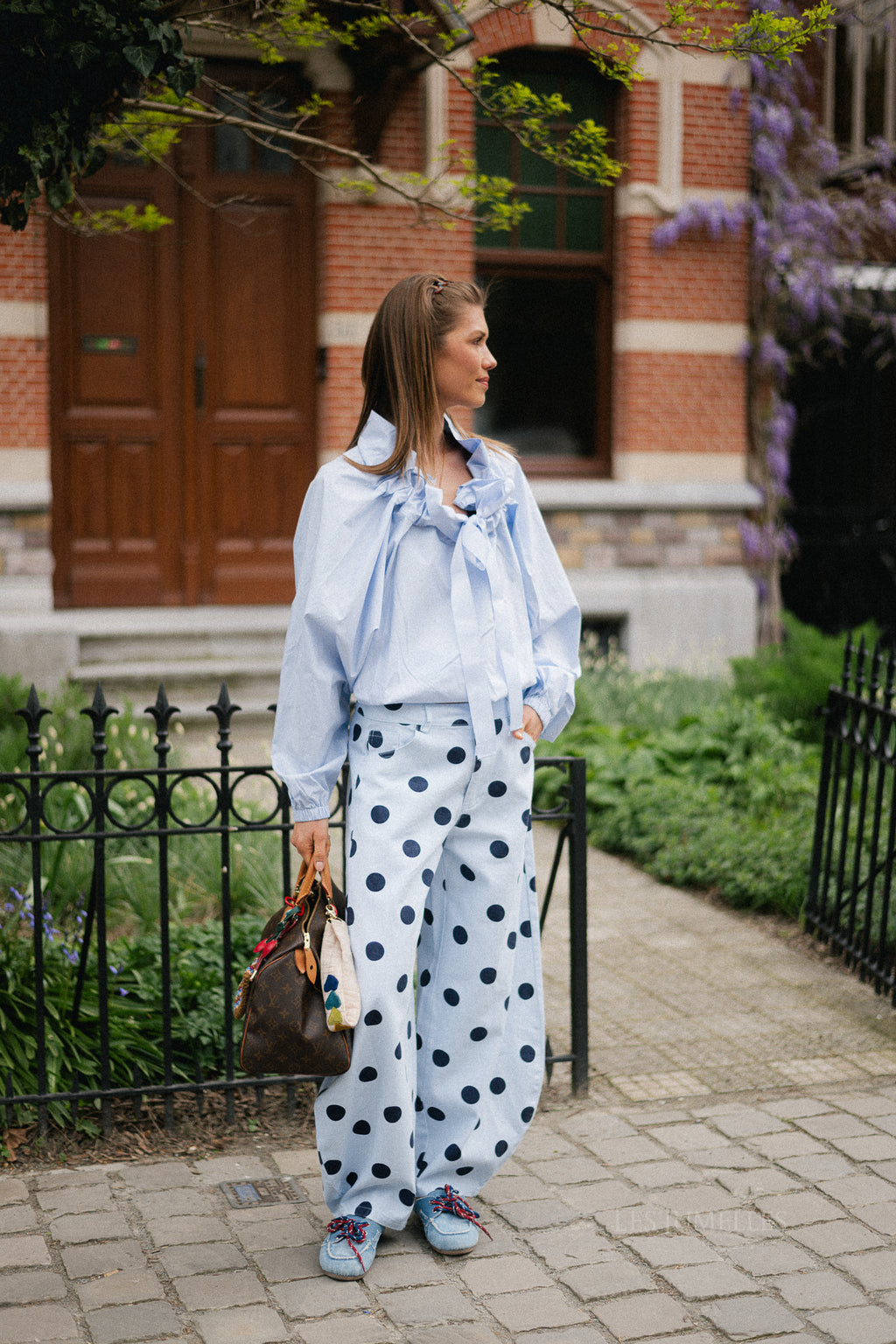 Isaline off-shoulder blouse light blue