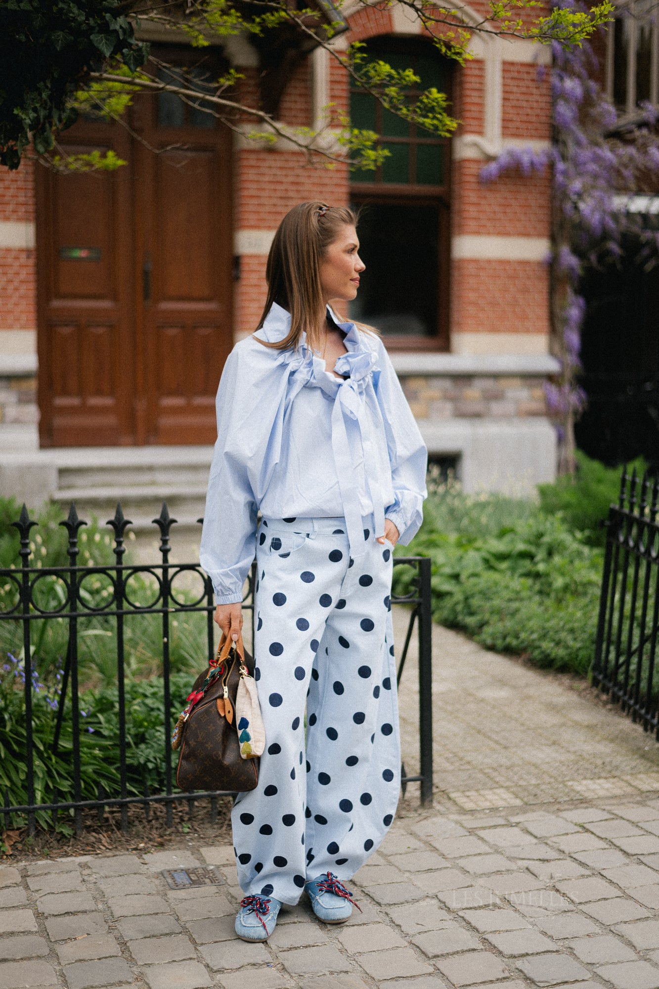 Isaline off-shoulder blouse light blue