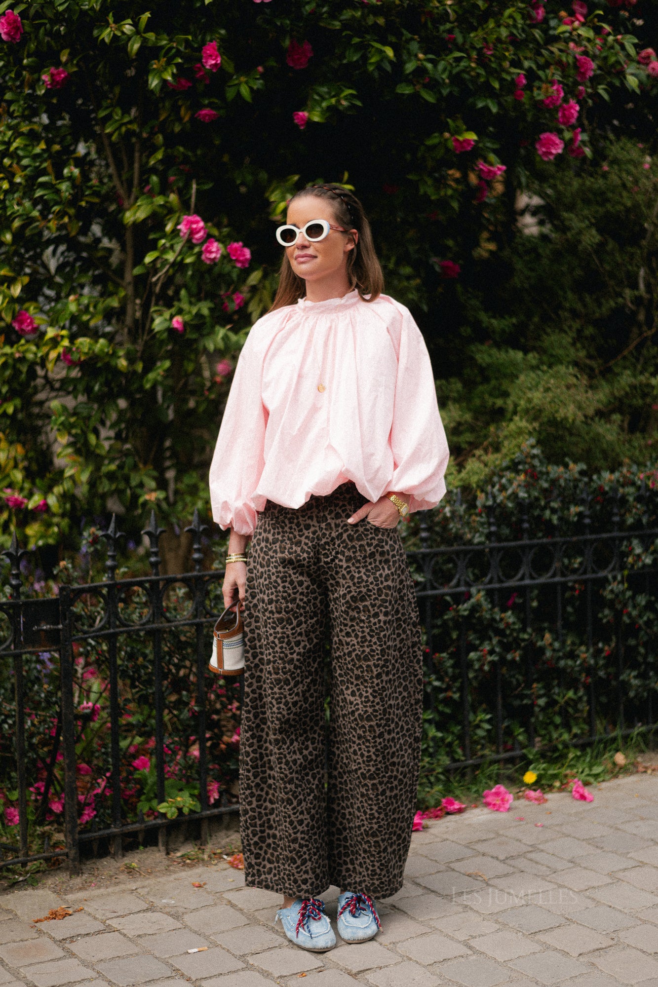 Laurine open back blouse blush pink