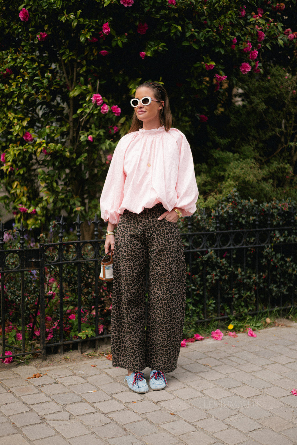 Laurine open back blouse blush pink