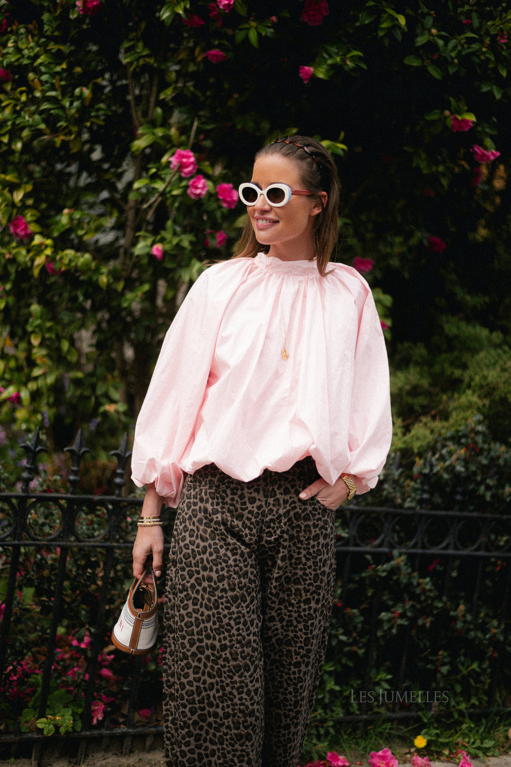 Laurine open back blouse blush pink