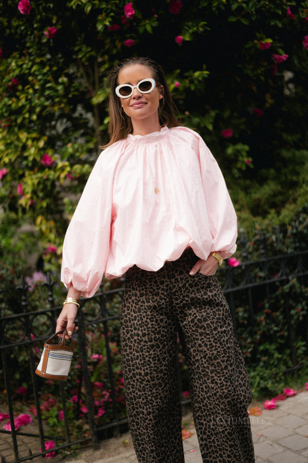 Laurine open back blouse blush pink