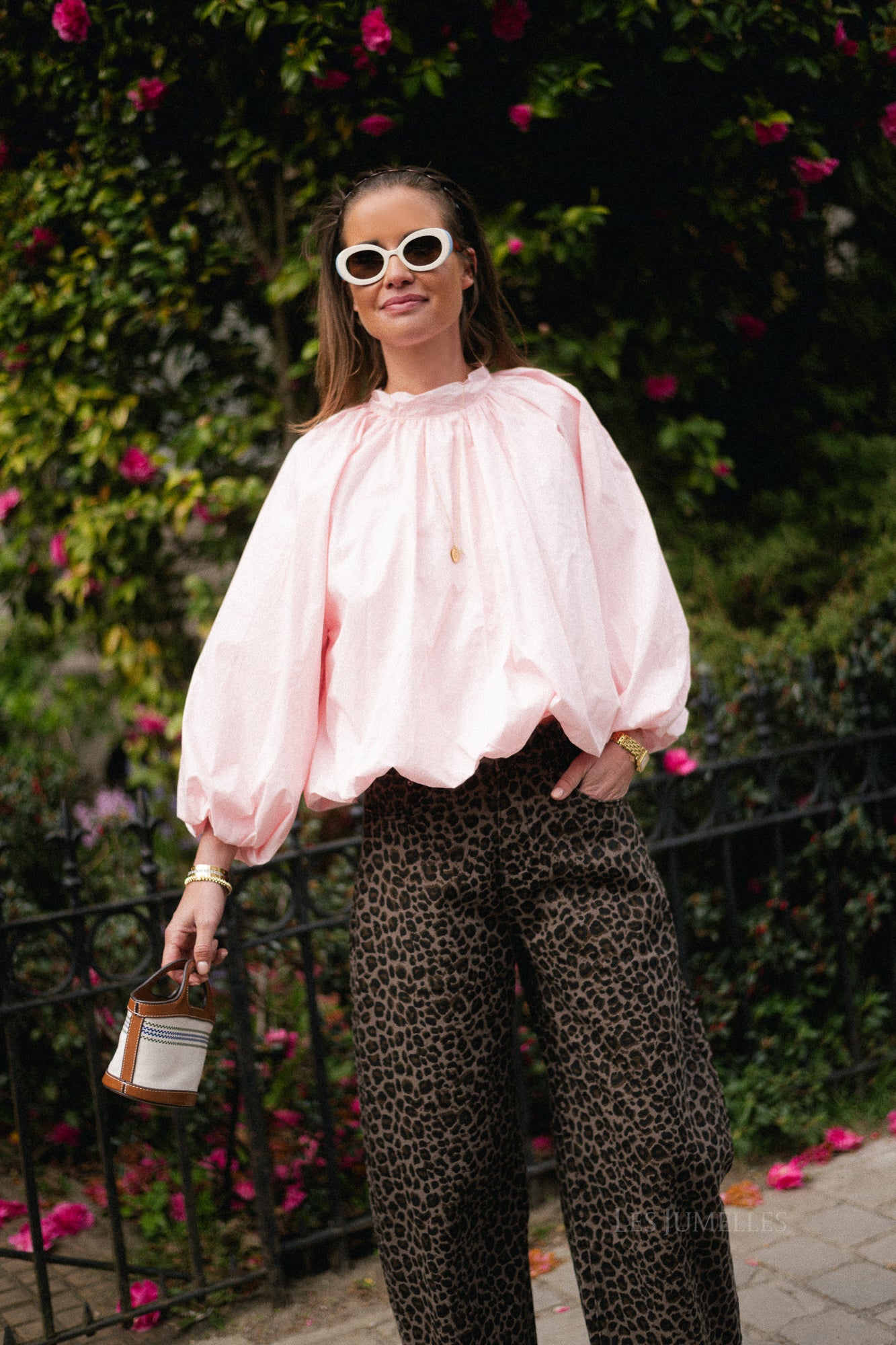 Laurine open back blouse blush pink