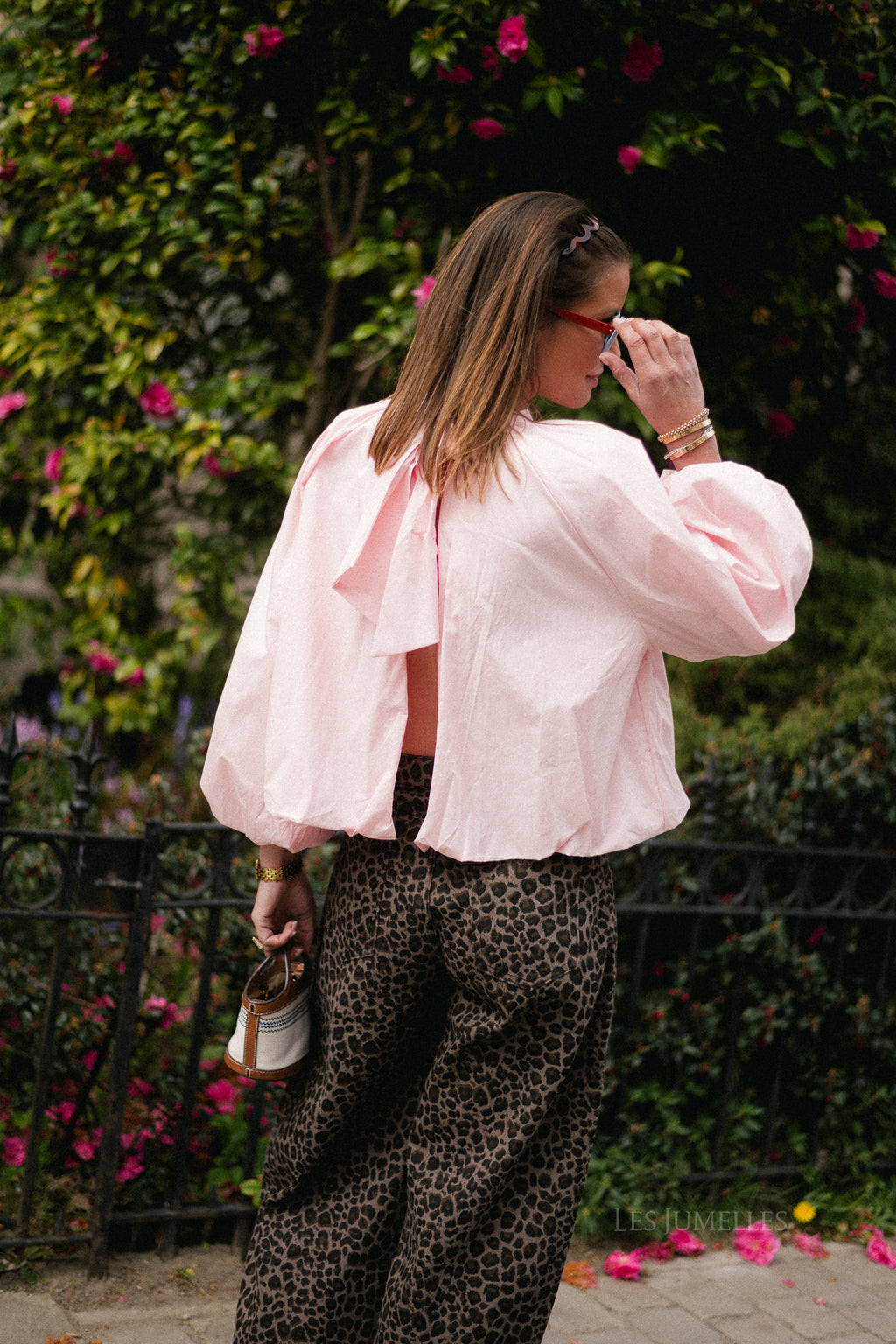 Laurine open back blouse blush pink