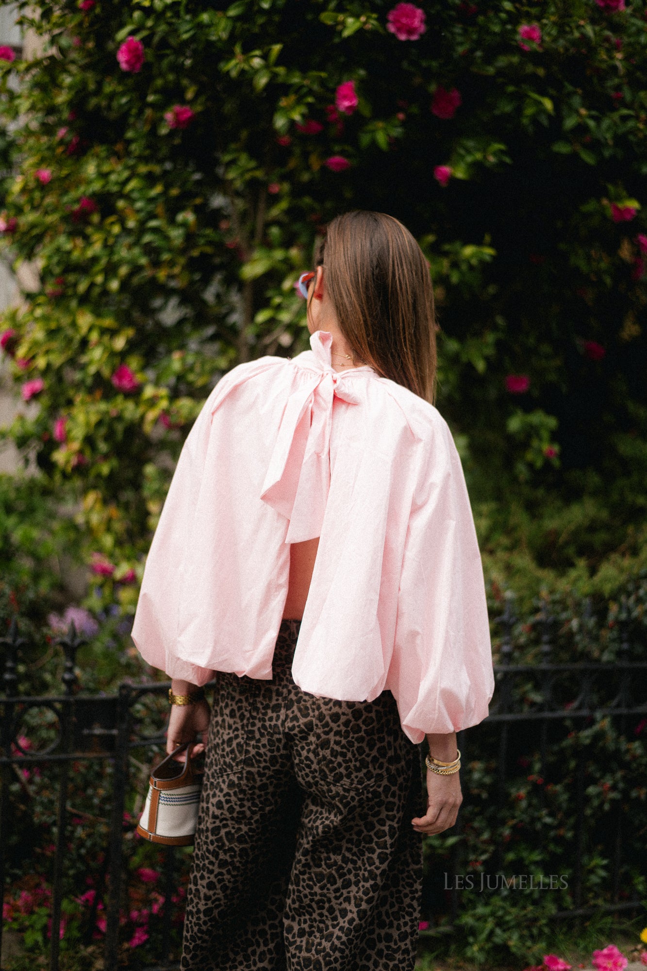 Laurine open back blouse blush pink