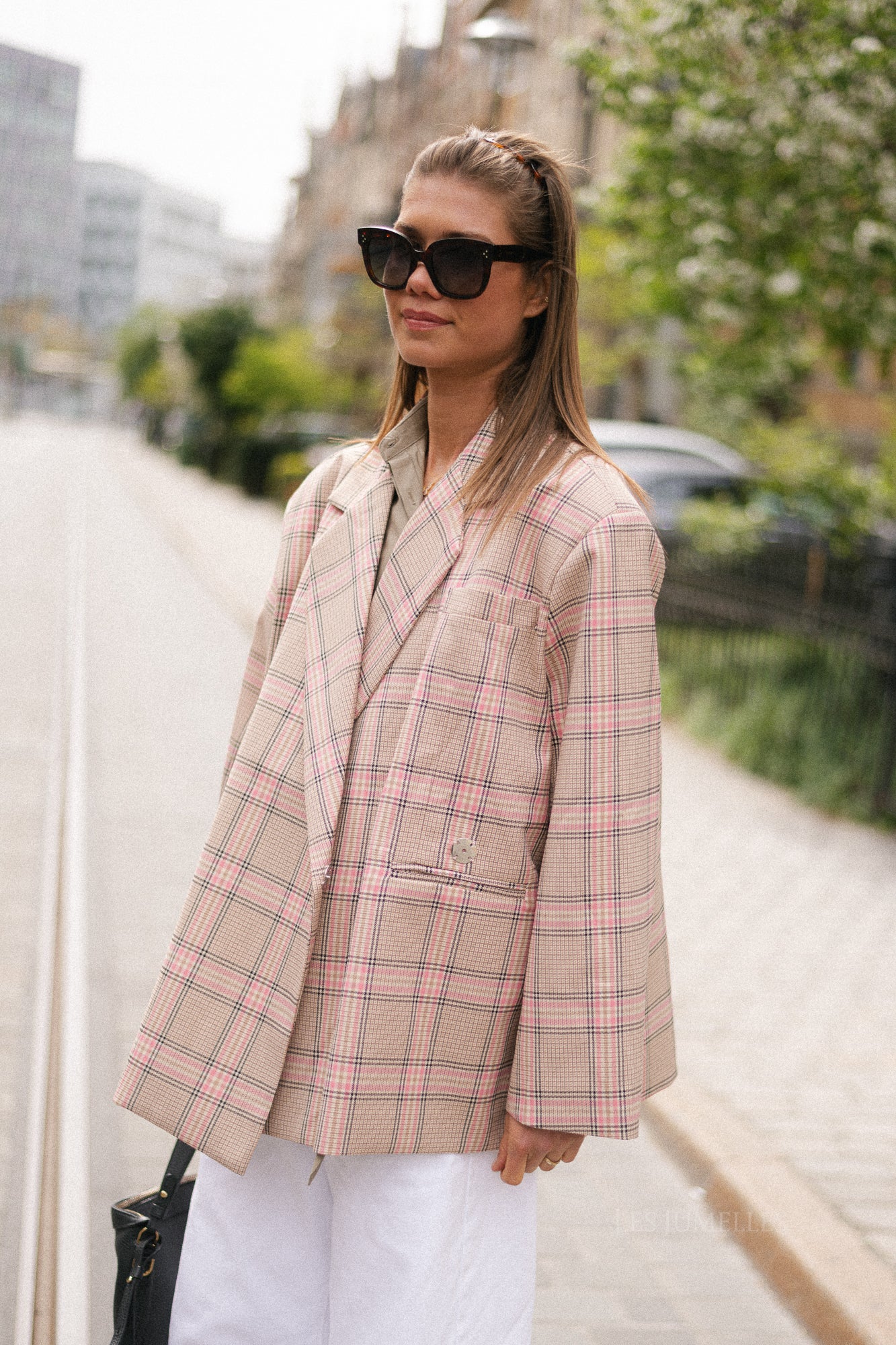 Chloe oversized signature check blazer - pink/beige