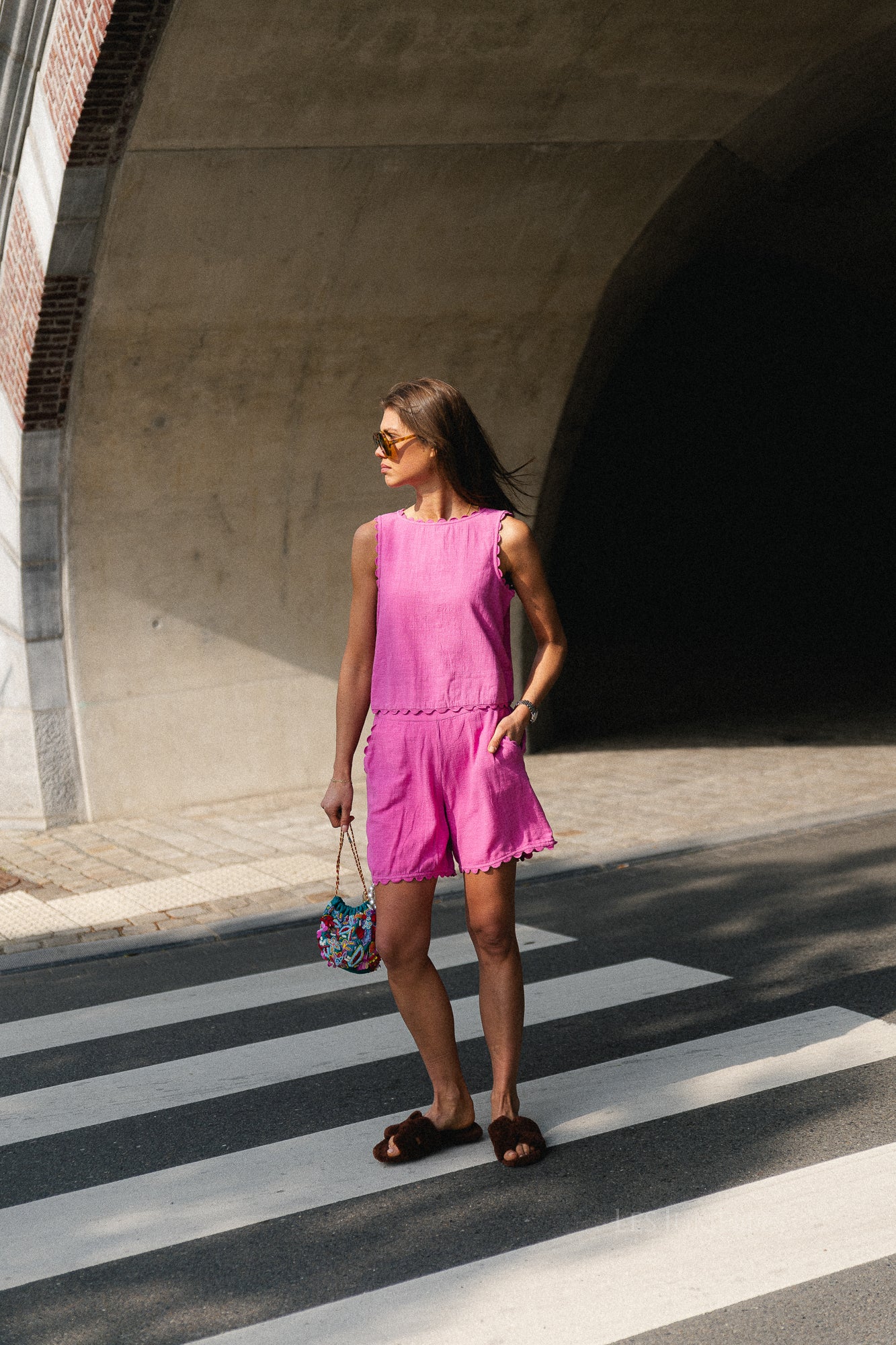 VIMindy O-neck SL scallop top fiji flower