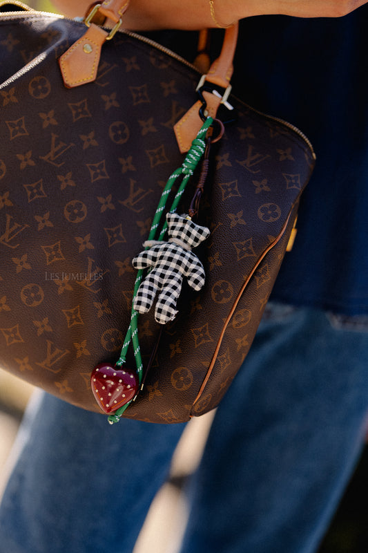 Les Jumelles Gingham teddy keychain black/ecru