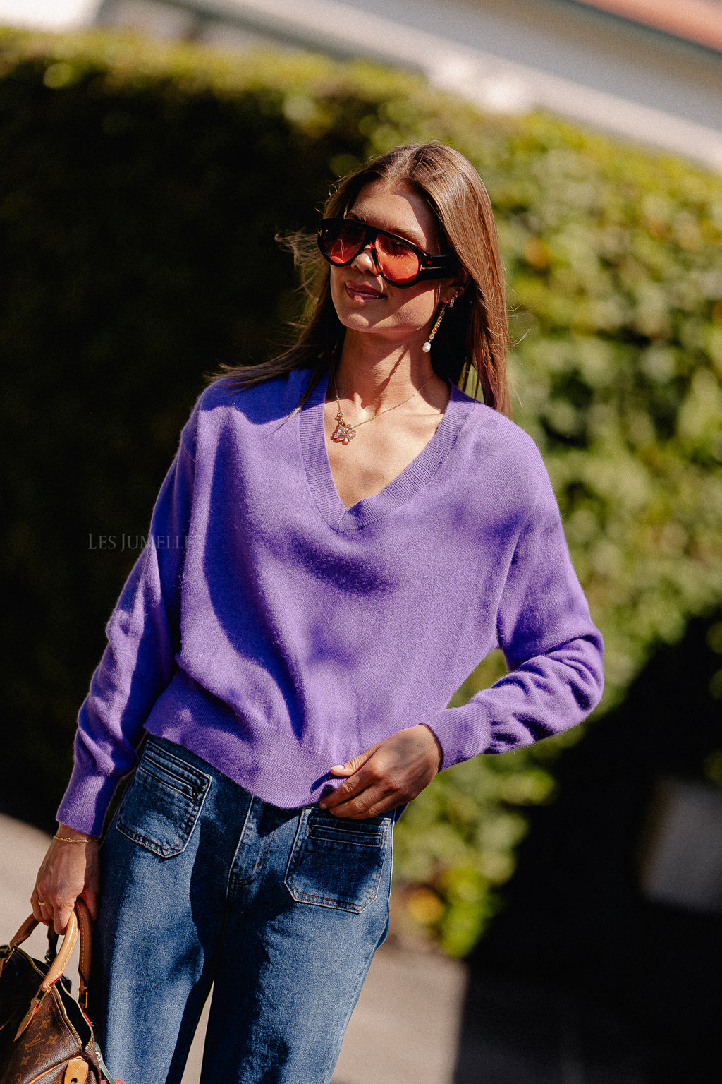 Cosette V-neck jumper violet