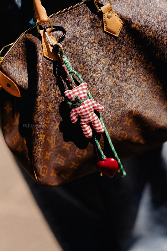 Les Jumelles Gingham teddy keychain red/ecru
