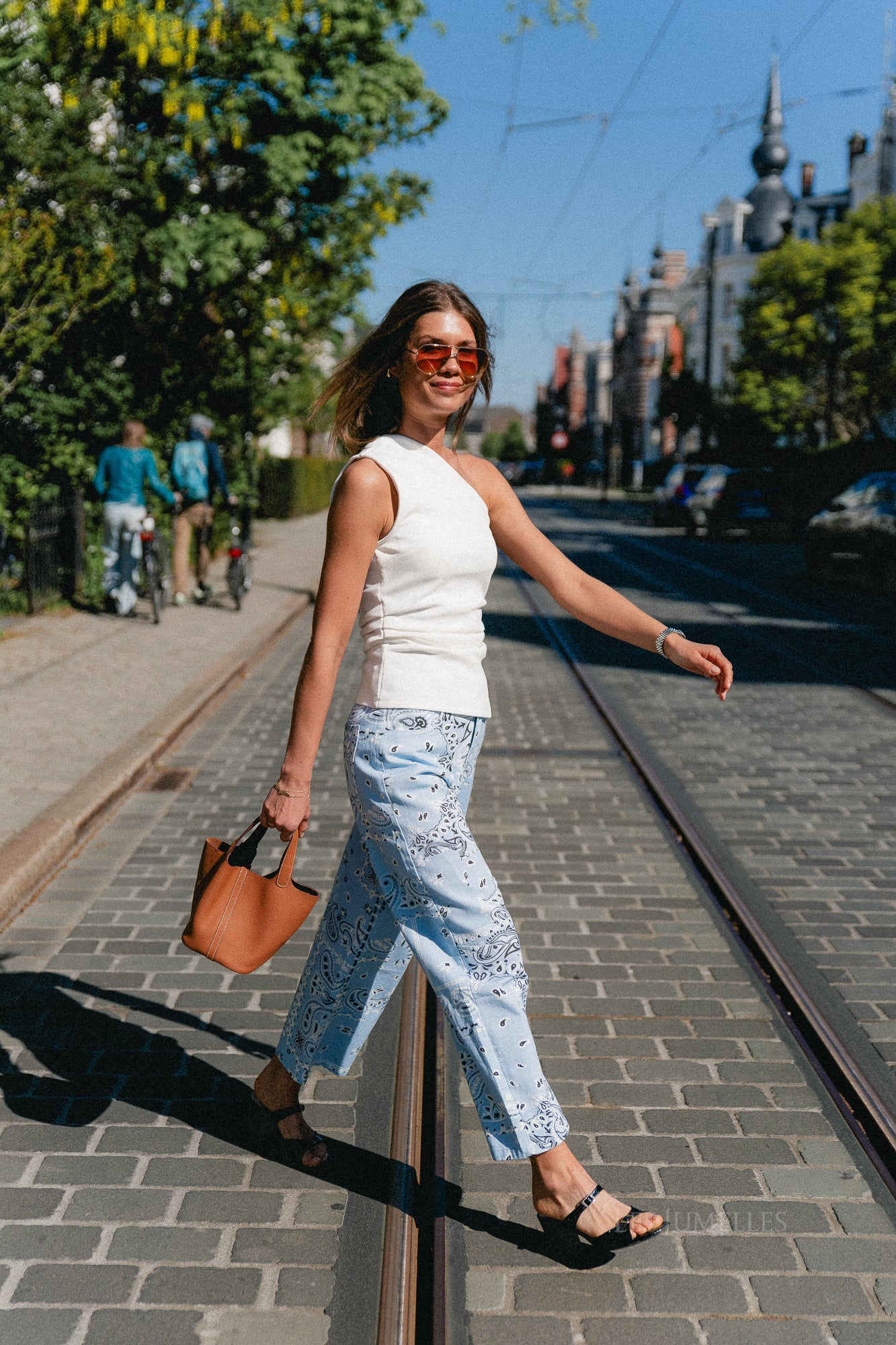 YASVenice one shoulder top star white