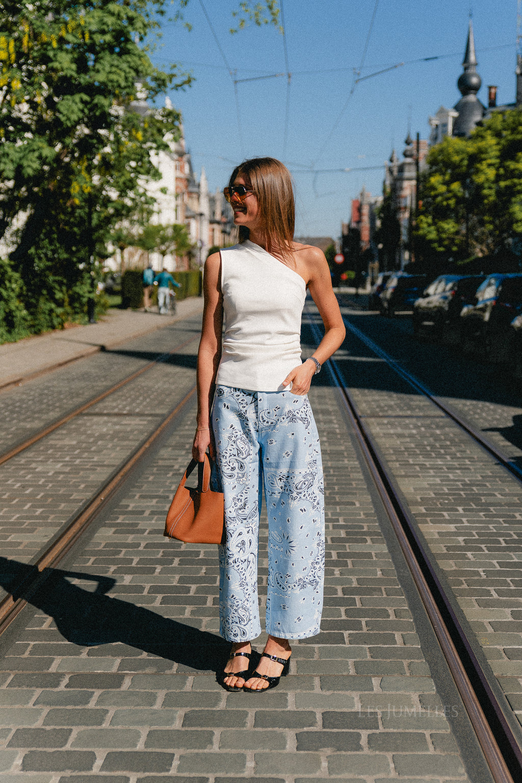 YASVenice one shoulder top star white