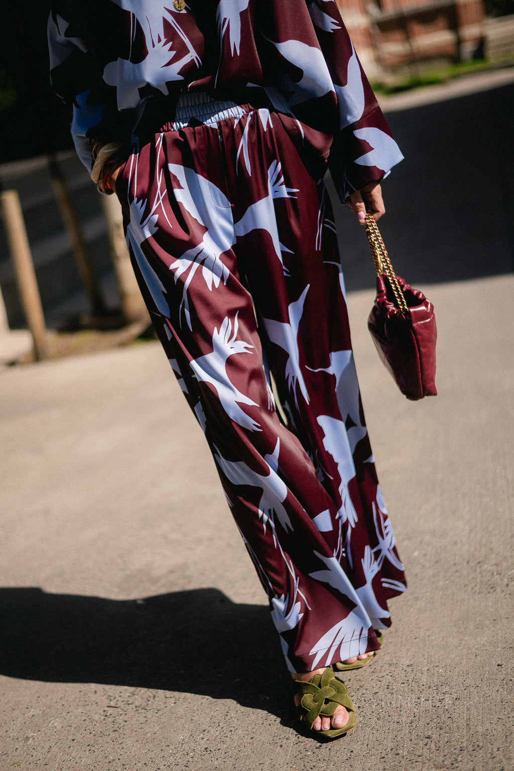 Gill sateen pants birds burgundy/baby blue