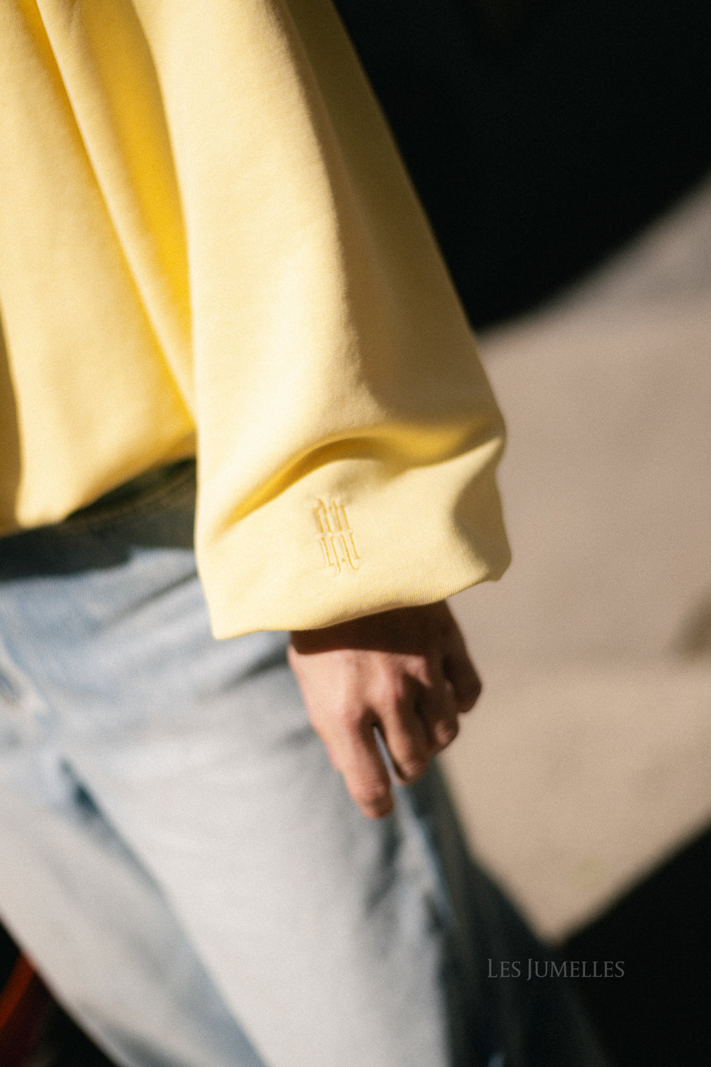 Anna sweater yellow