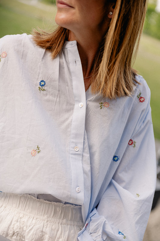 Les Jumelles Gaby embroidered blouse baby blue