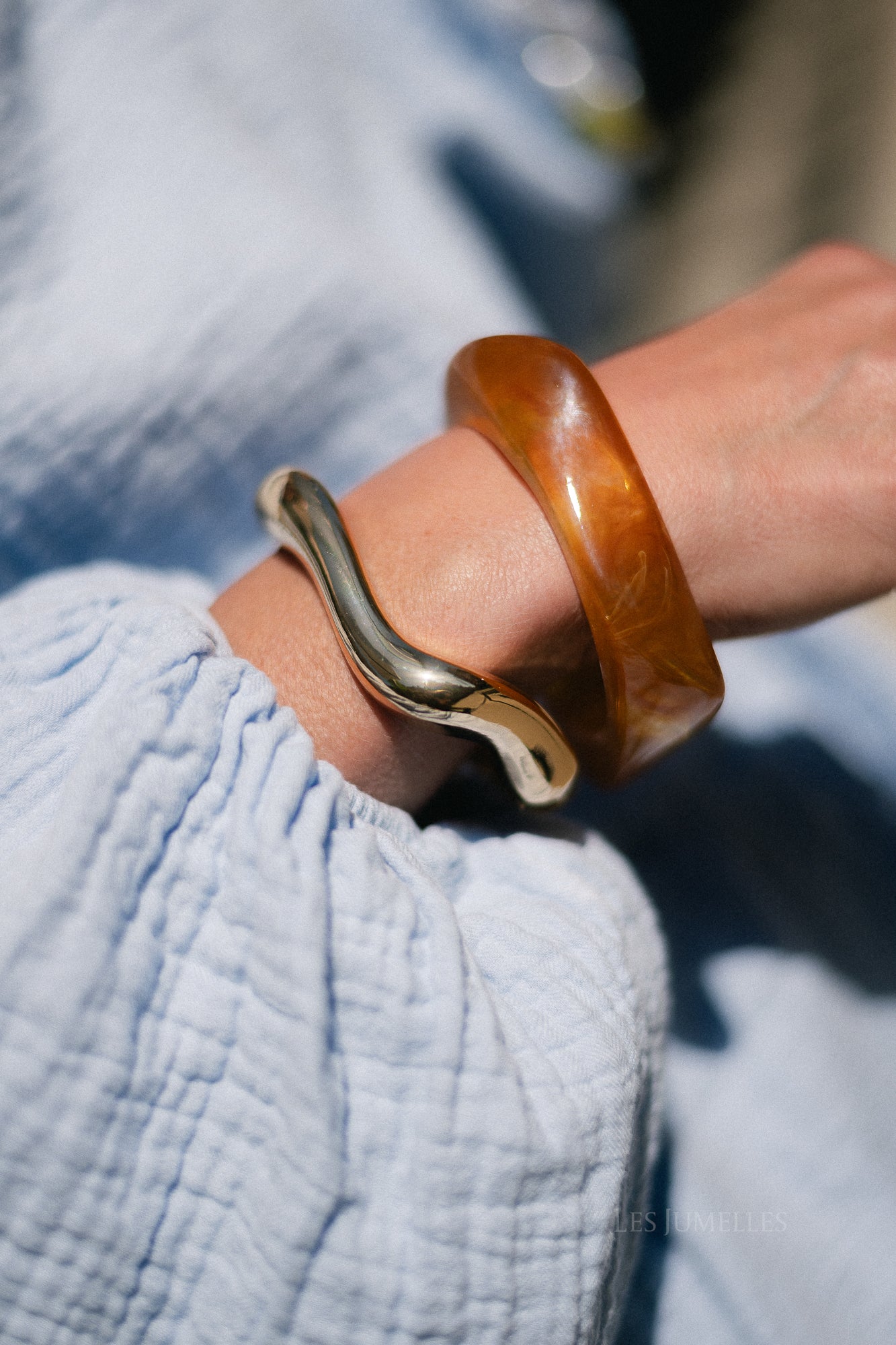 Wave bangle gold