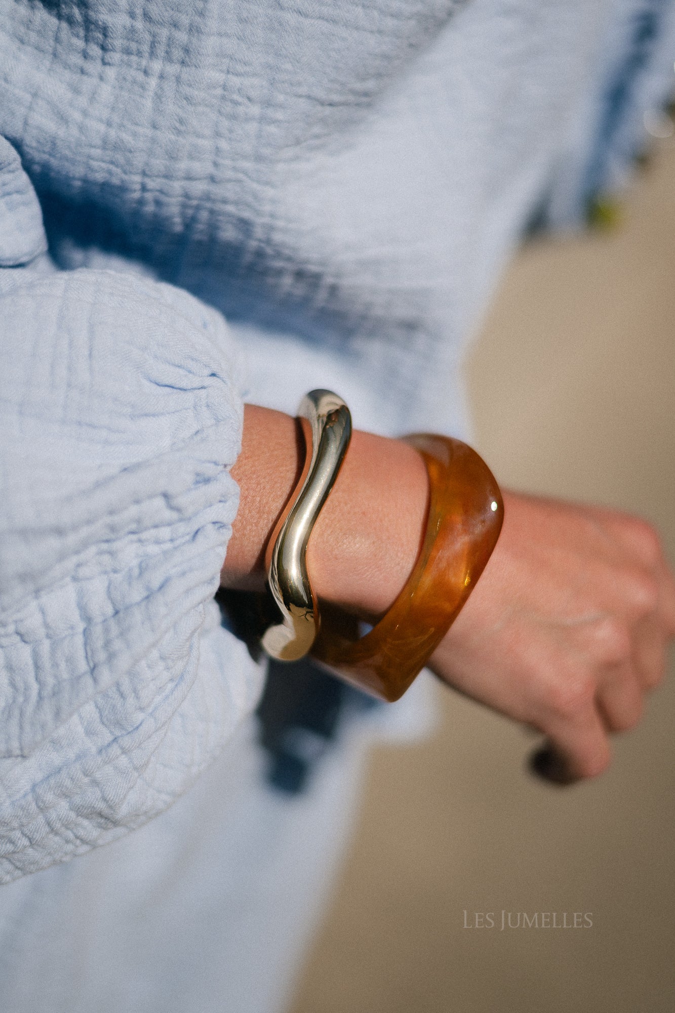 Wave bangle gold