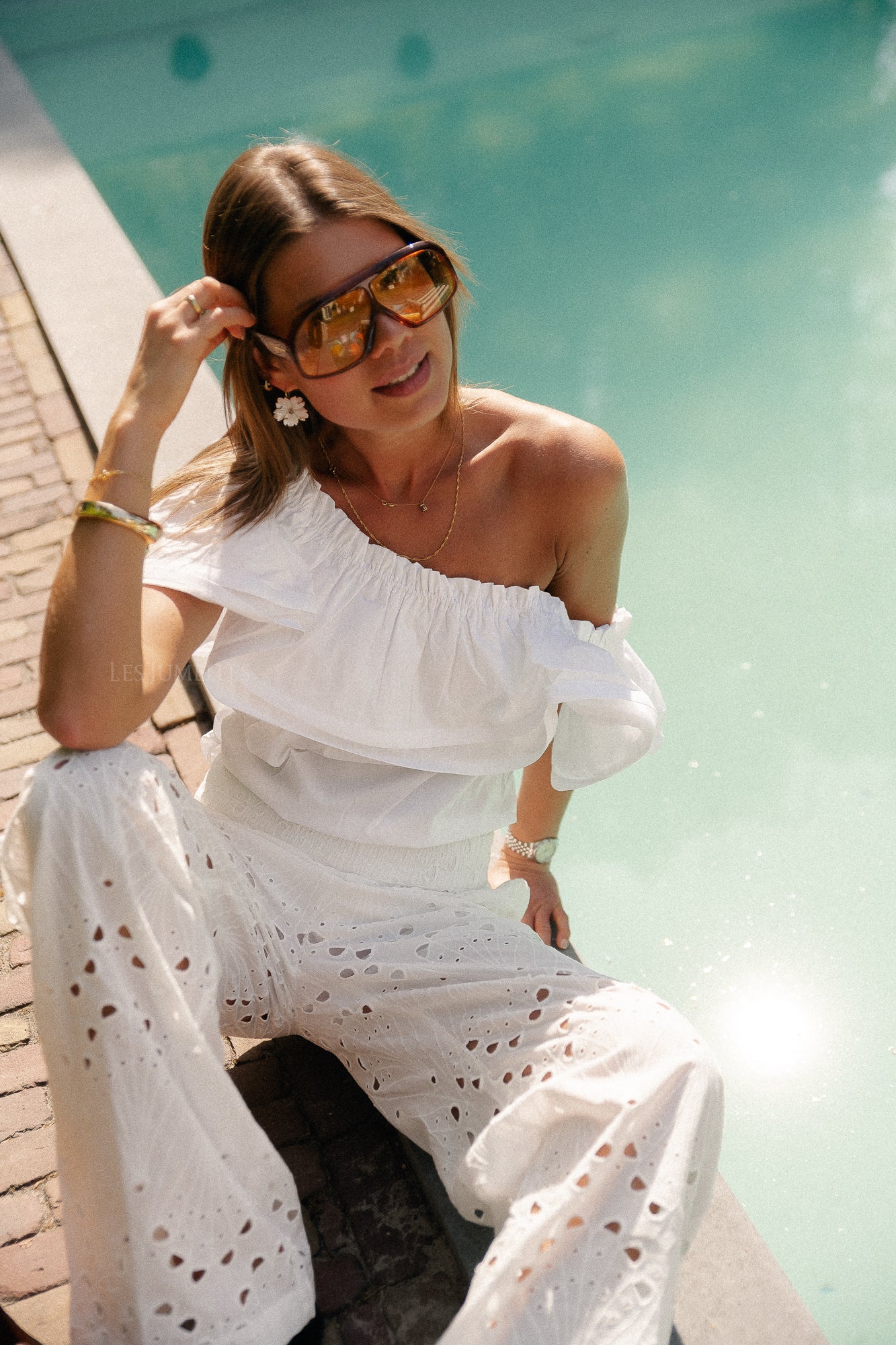 Rhea one shoulder top white