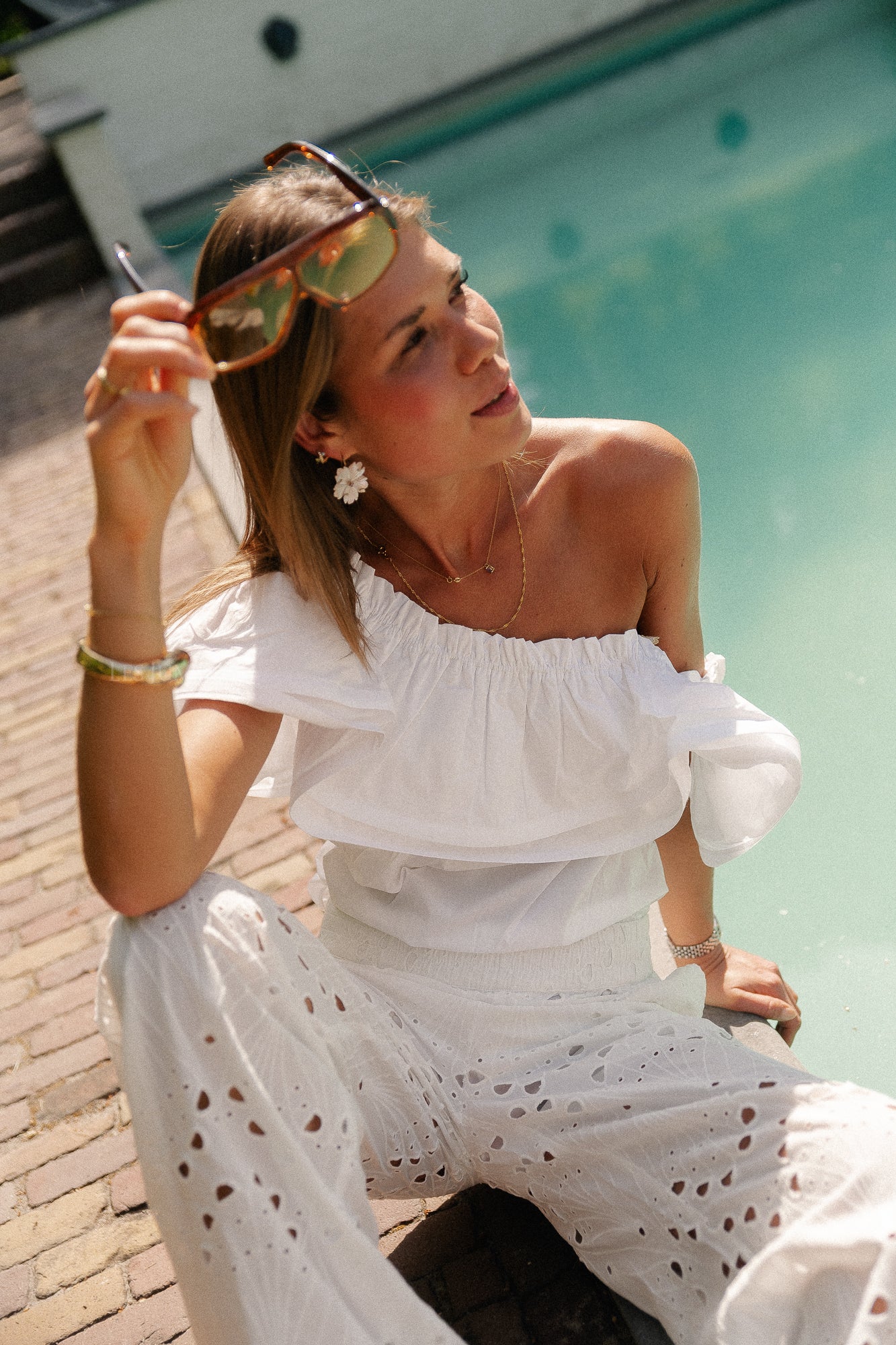 Rhea one shoulder top white