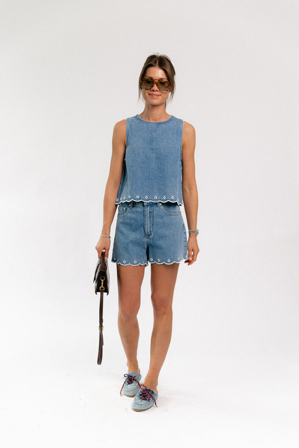 Gustava shorts embroidered light blue denim