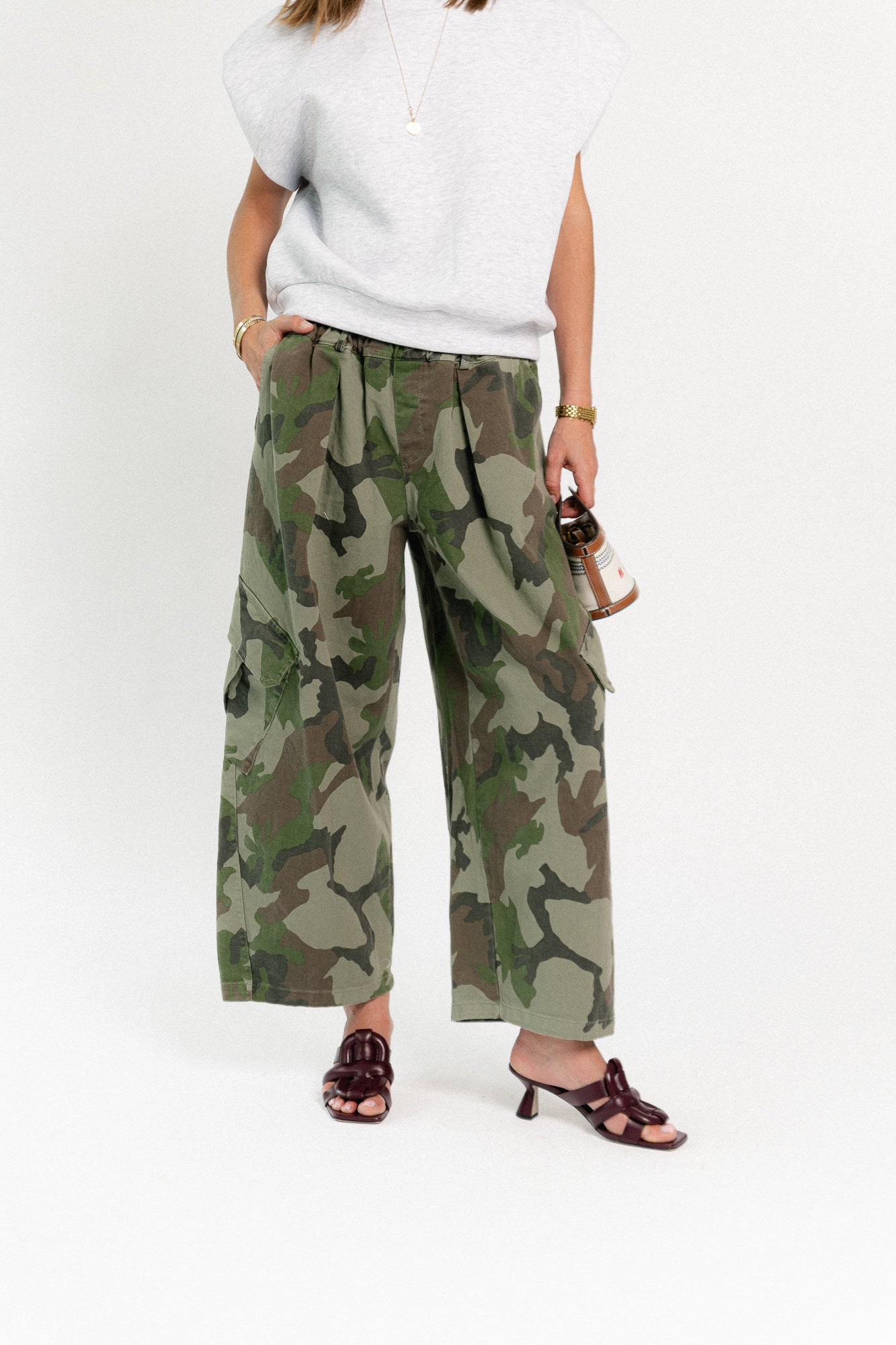 Emily camouflage cargo jeans