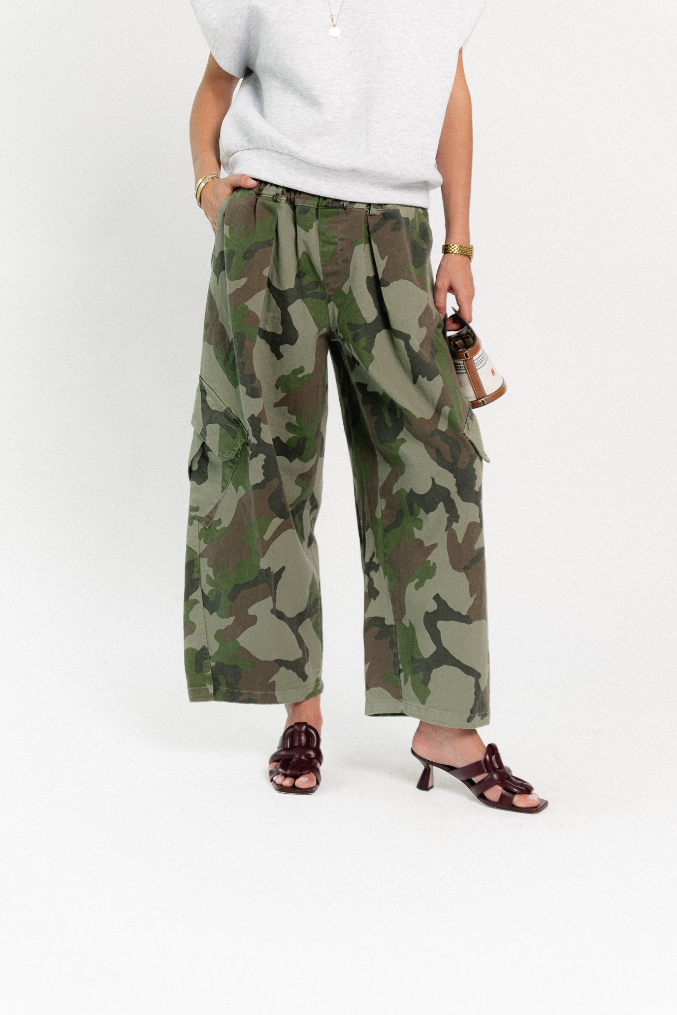 Emily camouflage cargo jeans