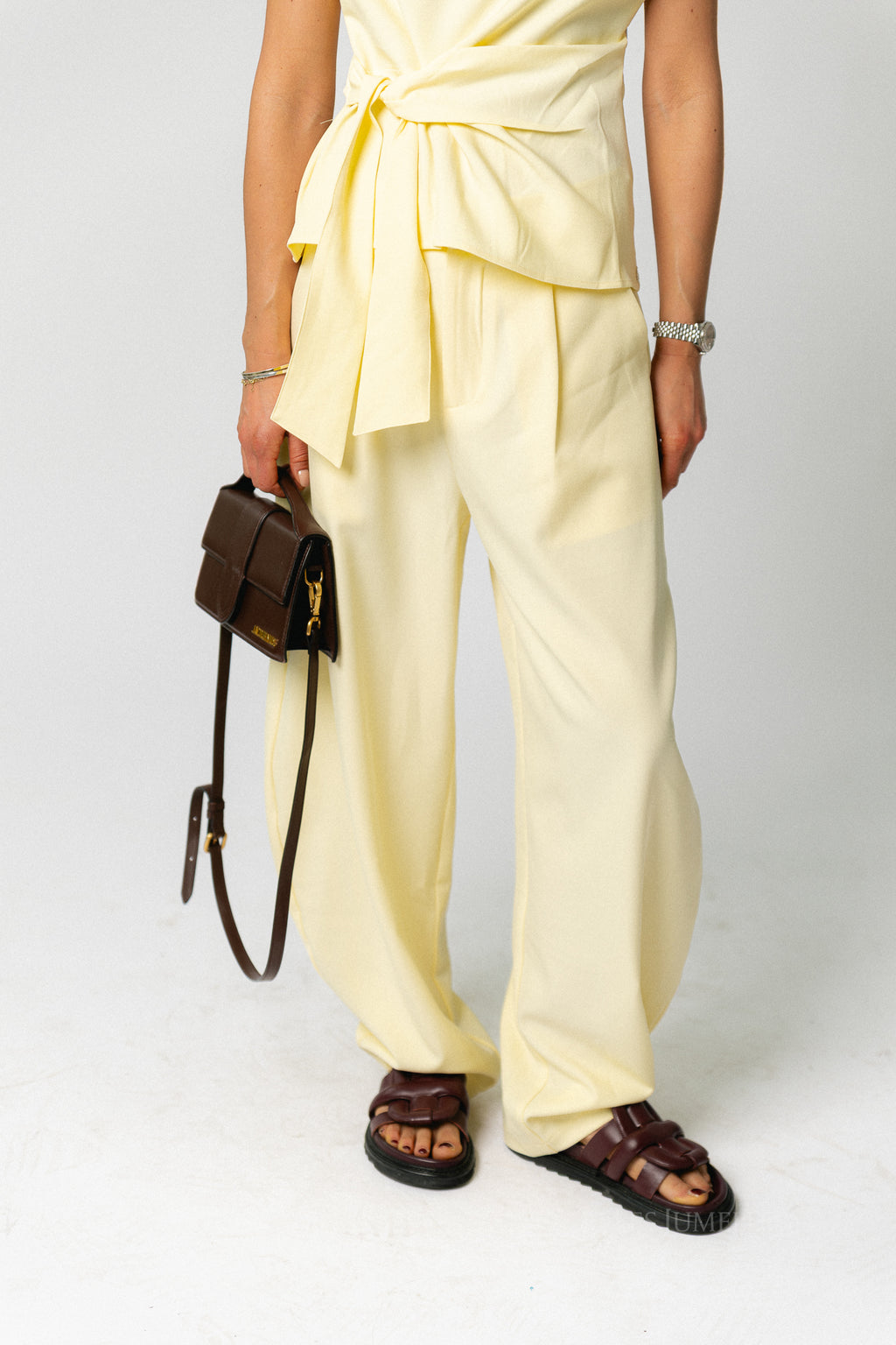 Nina pants pastel yellow