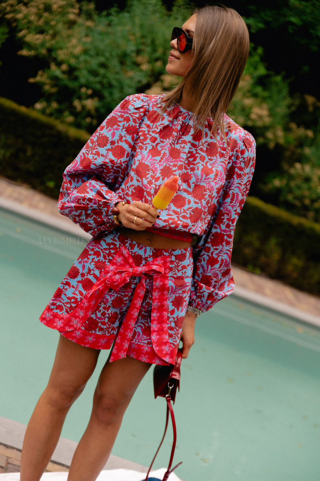 Mila shorts flirty flower