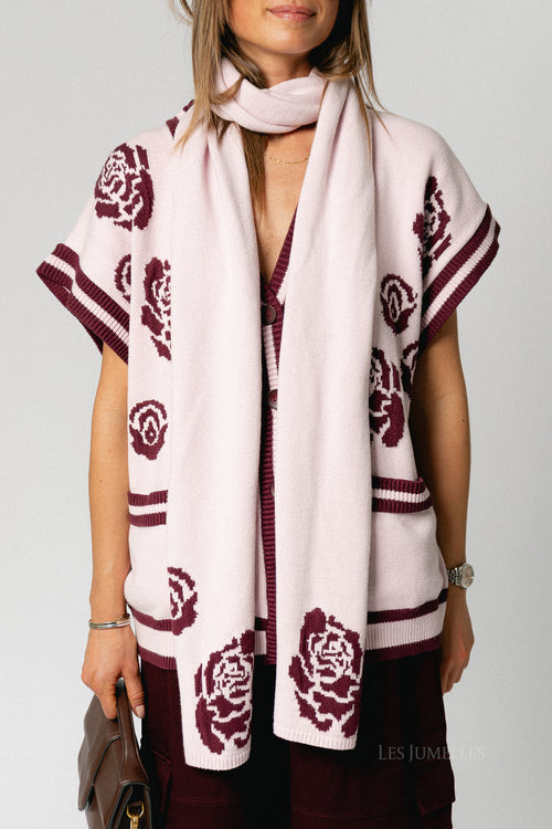 Margot scarf blushing bride/burgundy roses