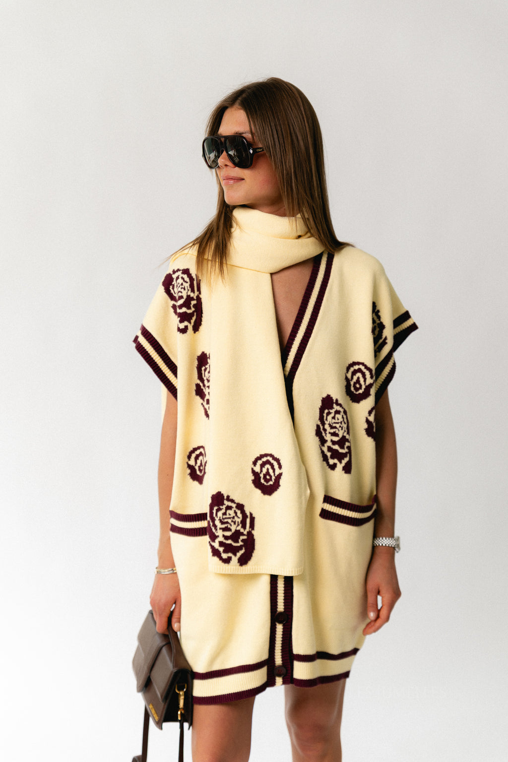 Margot knitted dress butter yellow/burgundy roses