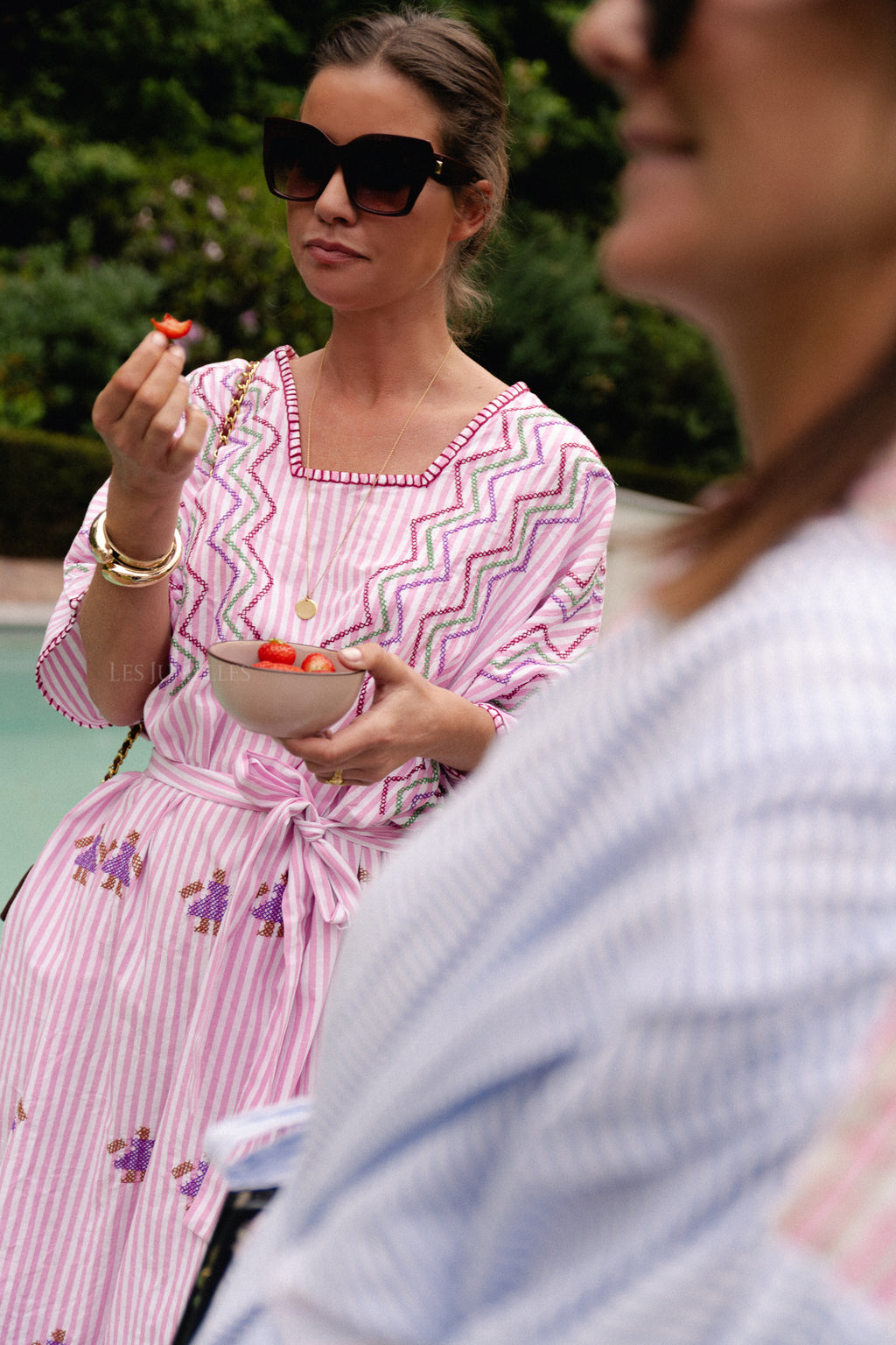 Anna besticktes Kleid rosa-weiße Streifen