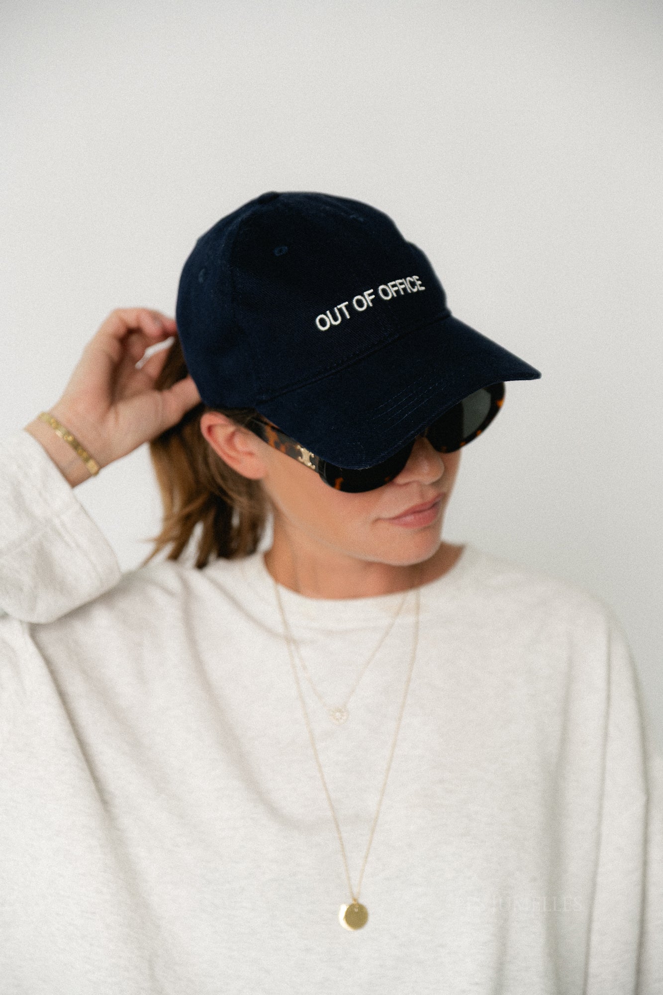 Out of office cap navy