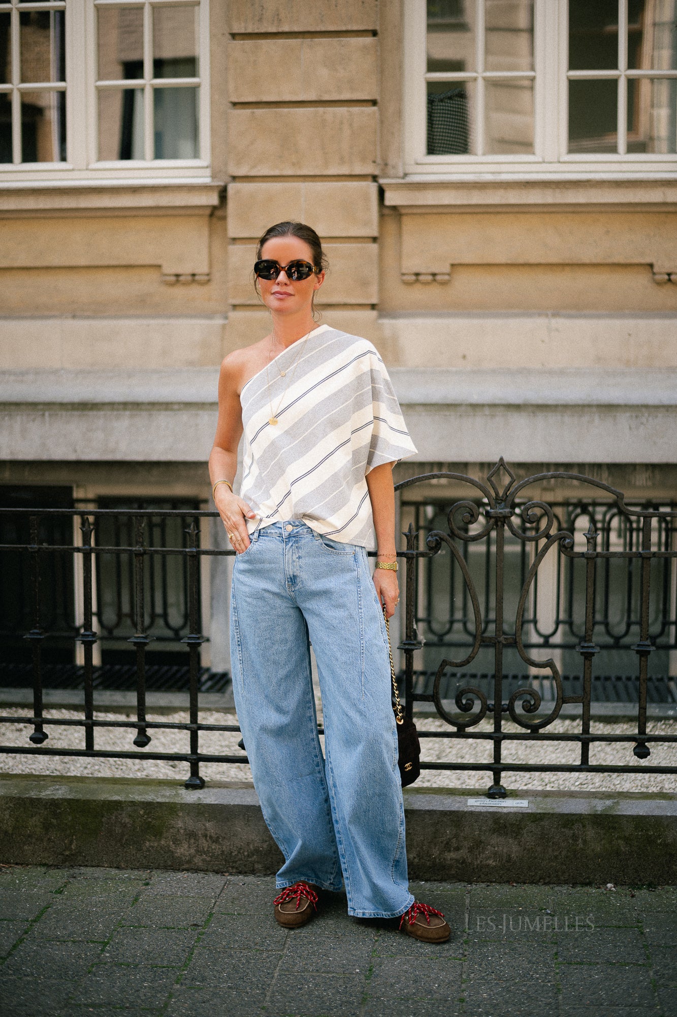 Amy striped one-shoulder shirt grey melange/ecru