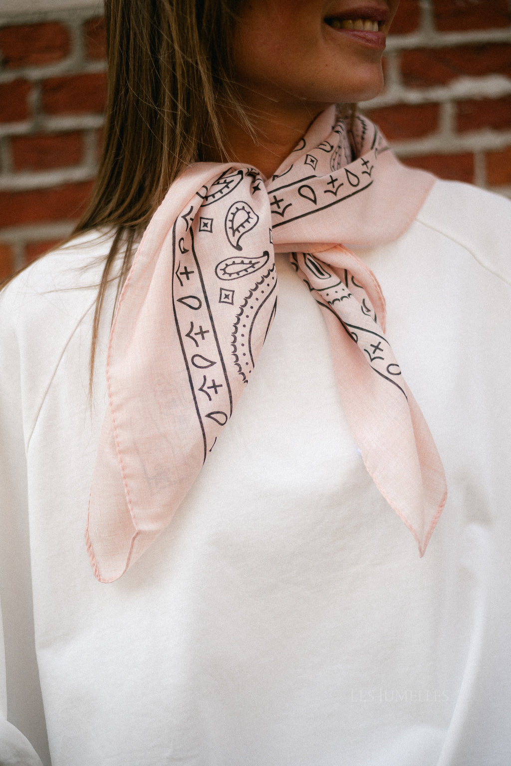 Sue paisley print scarf pastel pink