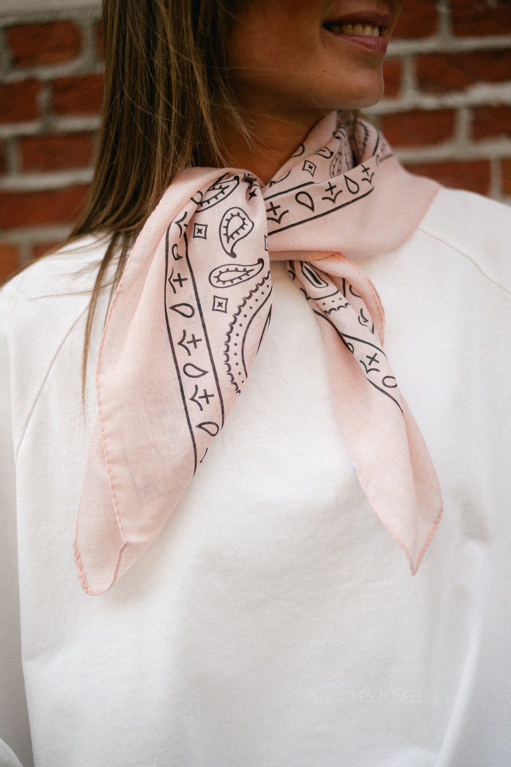 Sue paisley print scarf pastel pink