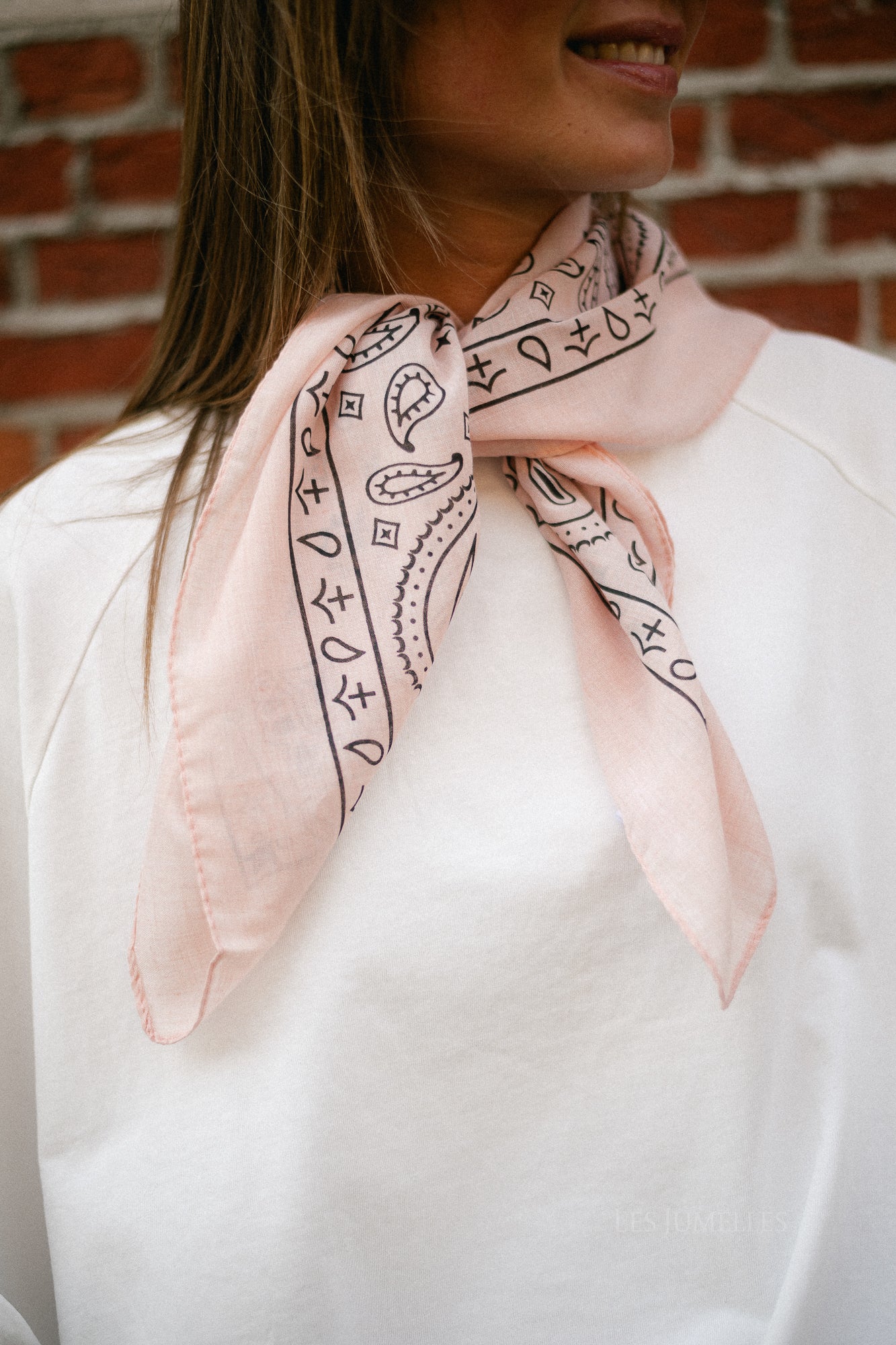 Sue paisley print scarf pastel pink