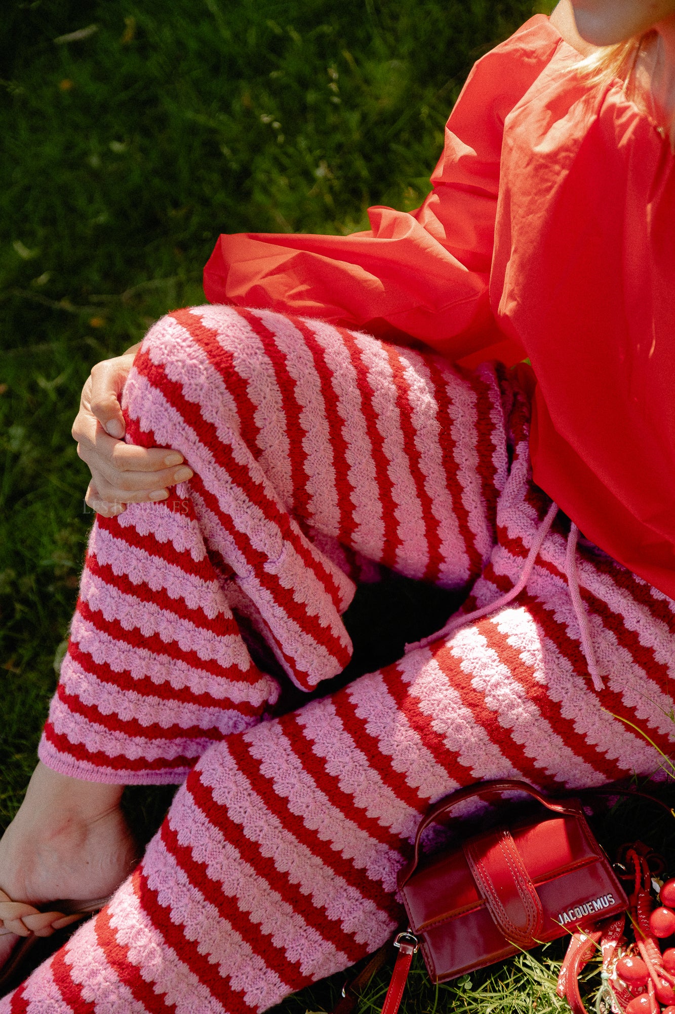 Hannah knitted pants red/pink stripes