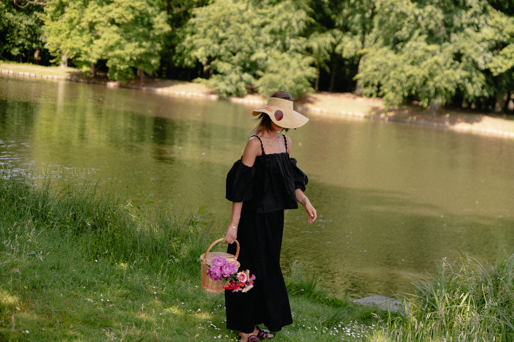 Giselle skirt black