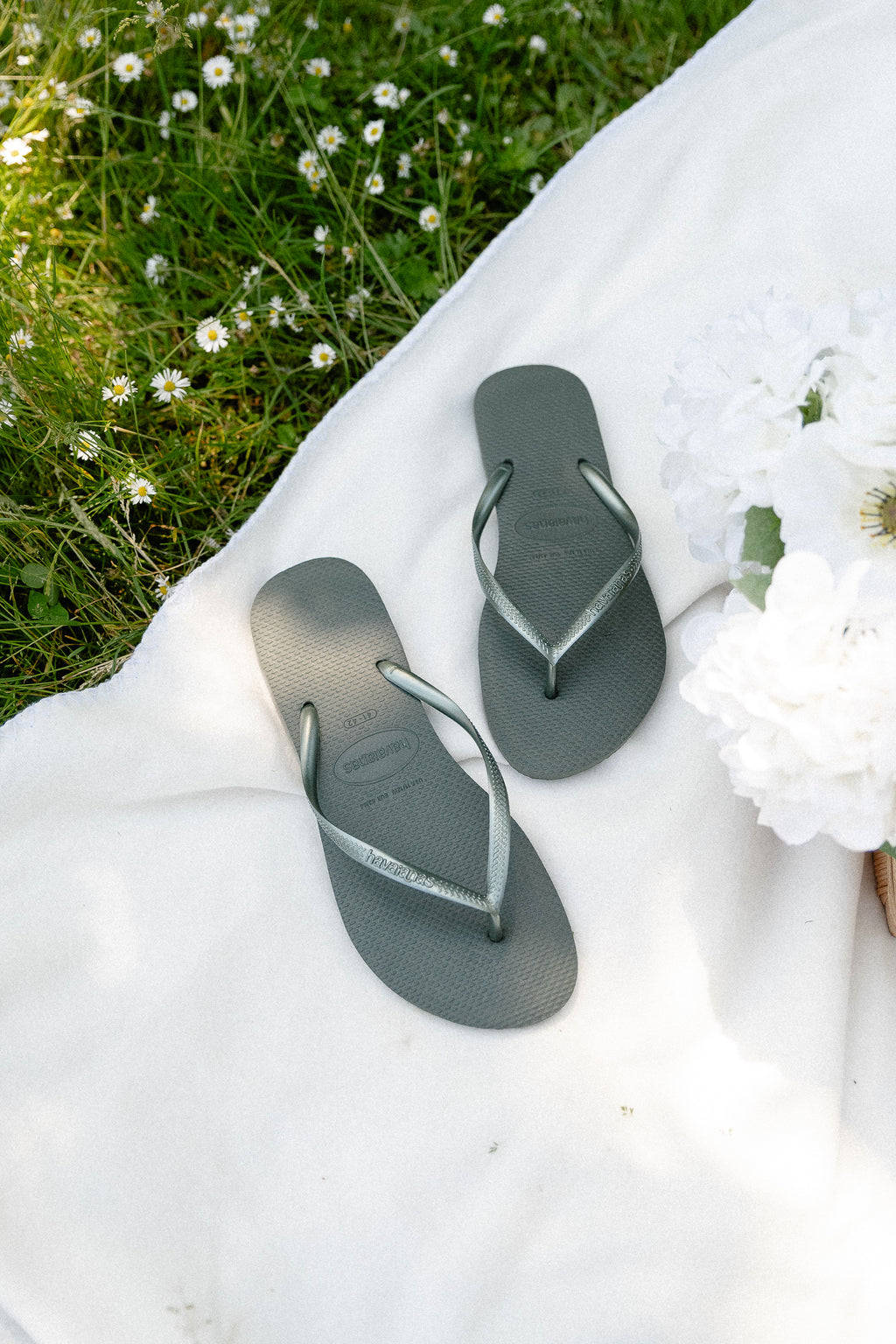 Havaianas slim fit olive green