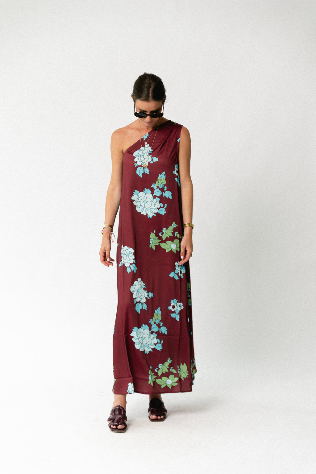 Nia one shoulder printed dress burgundy/hydrangea blue