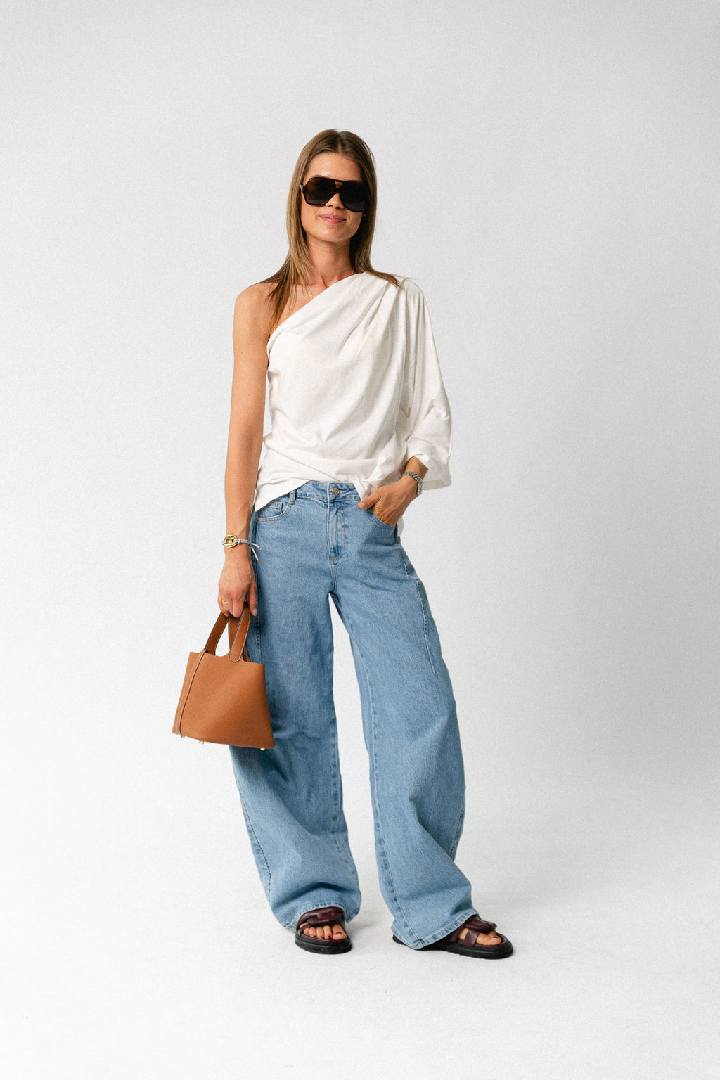 Celie one shoulder shirt off white