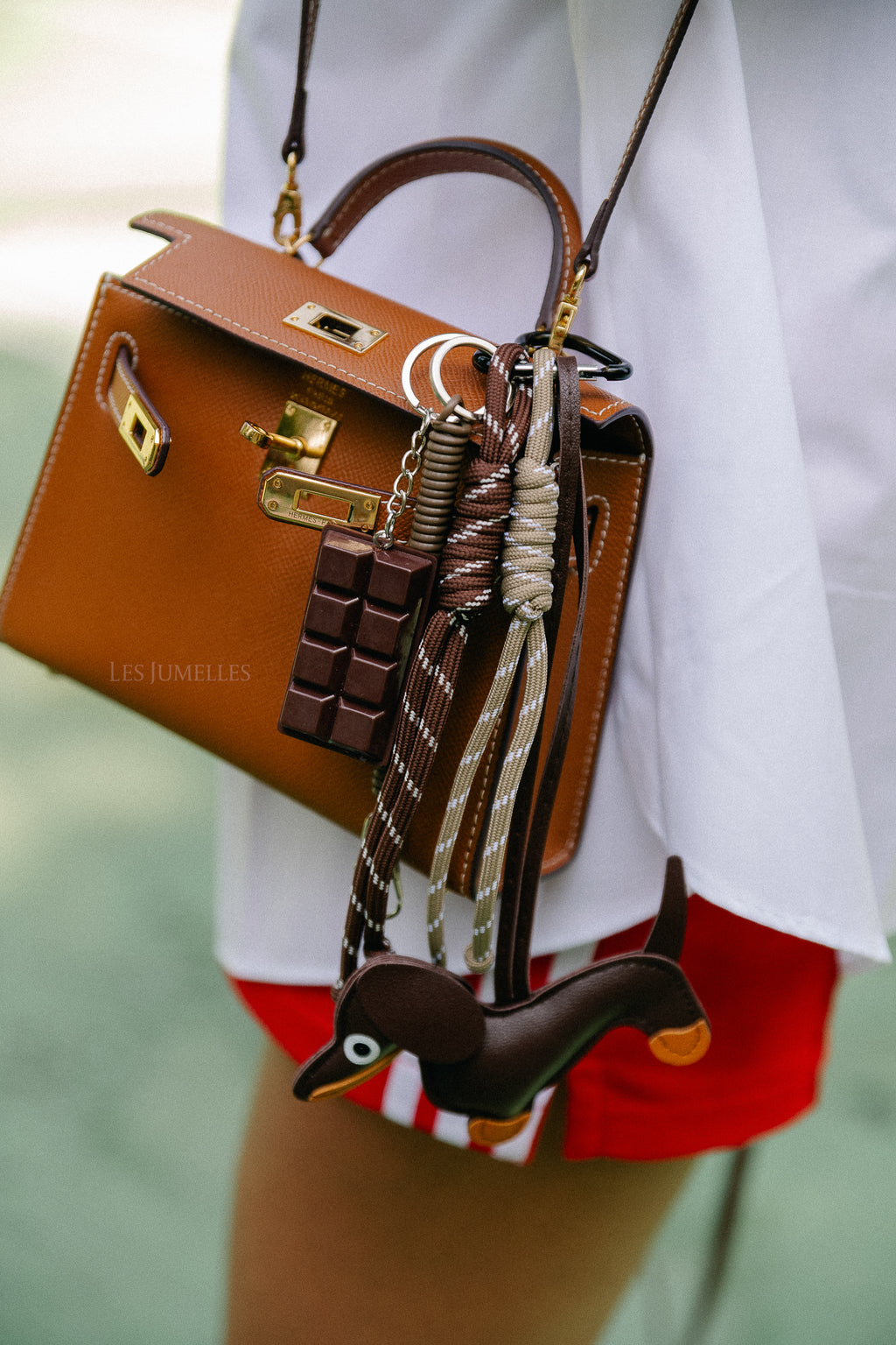 Dachshund/chocolate bar keychain brown