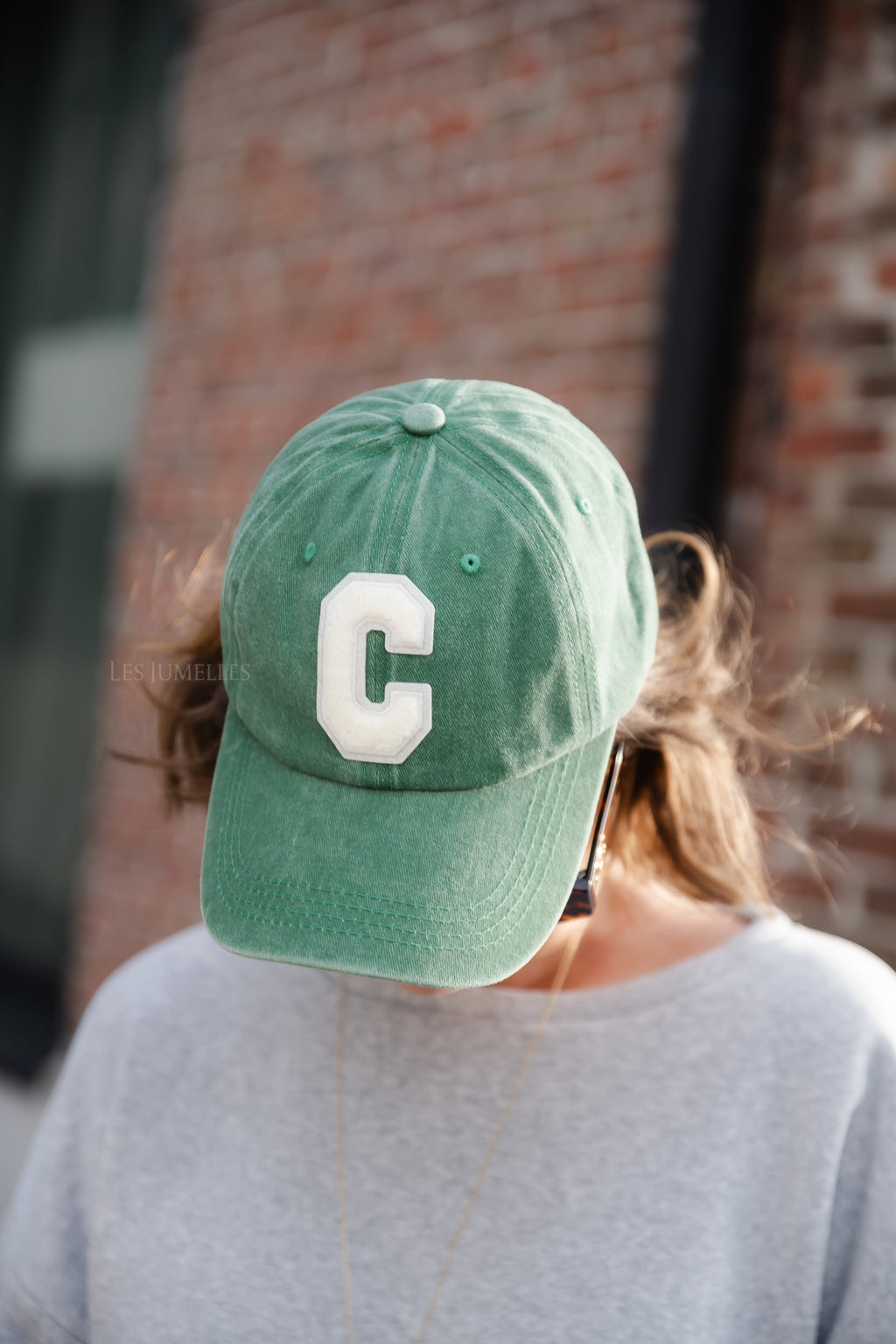 'C' Cap aus gewaschenem grünem Denim