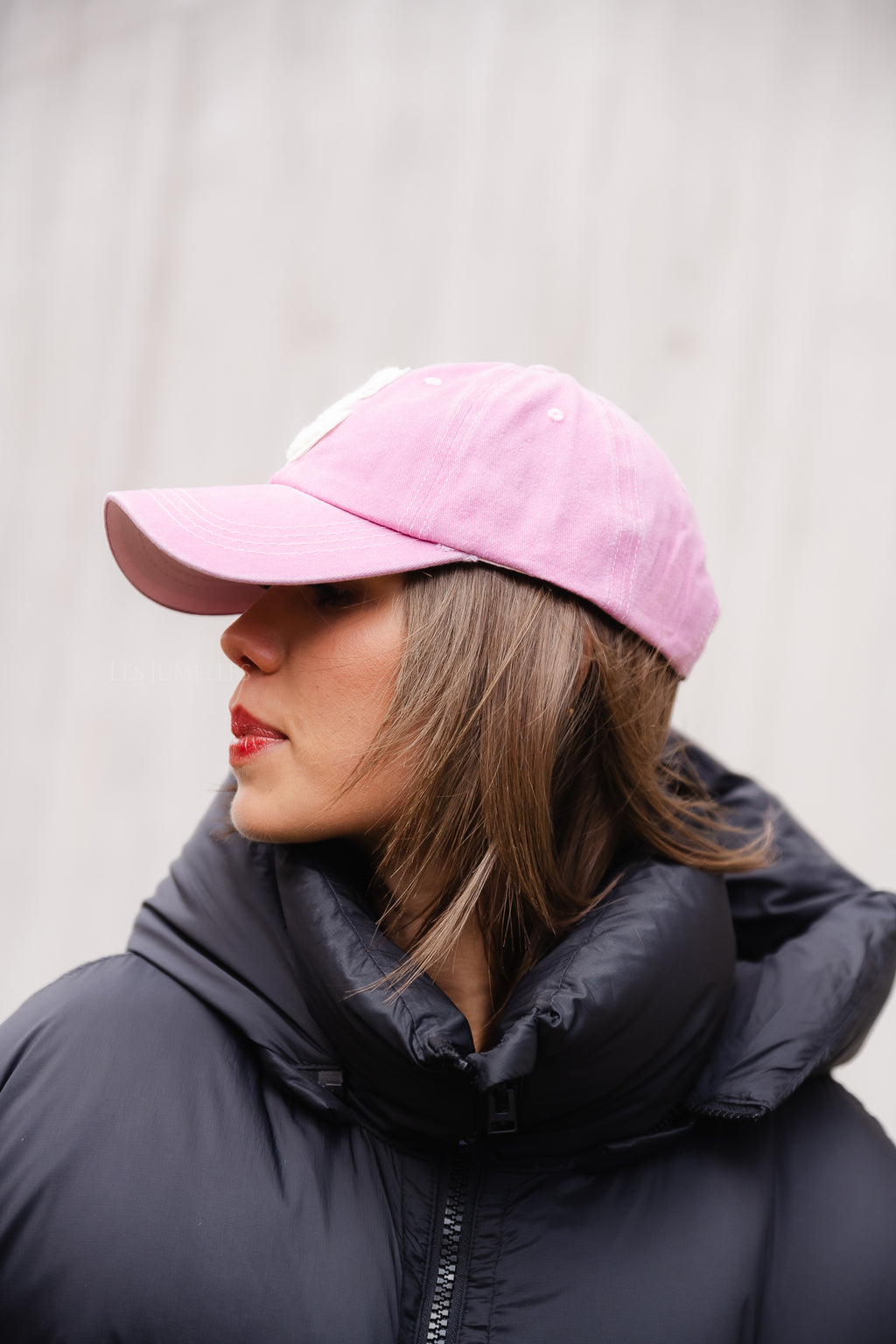 'C' Cap aus gewaschenem rosa Denim