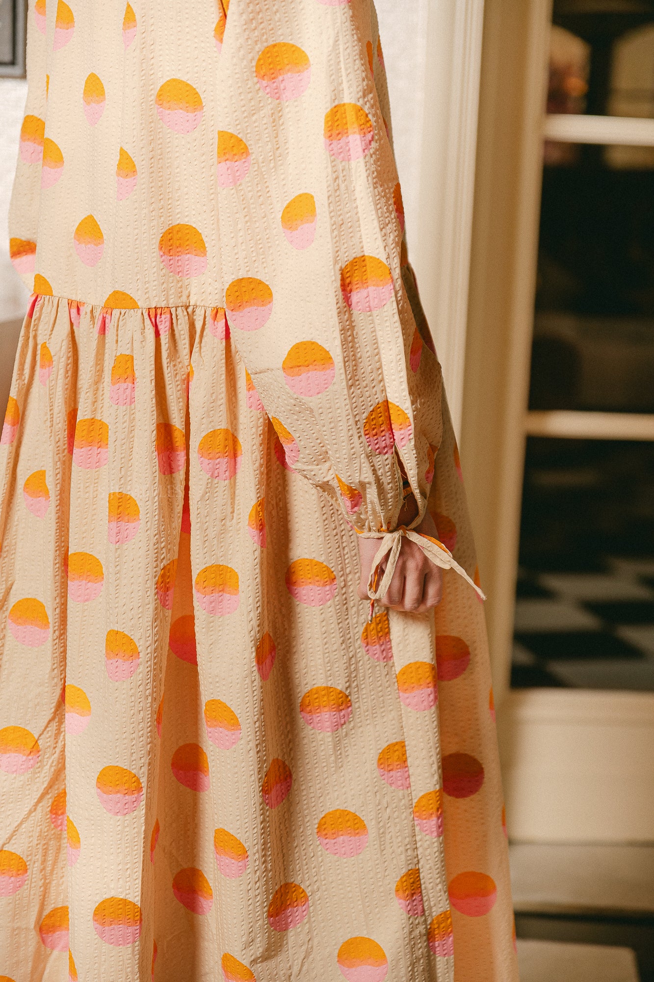 Big dot maxi dress creme/red dots