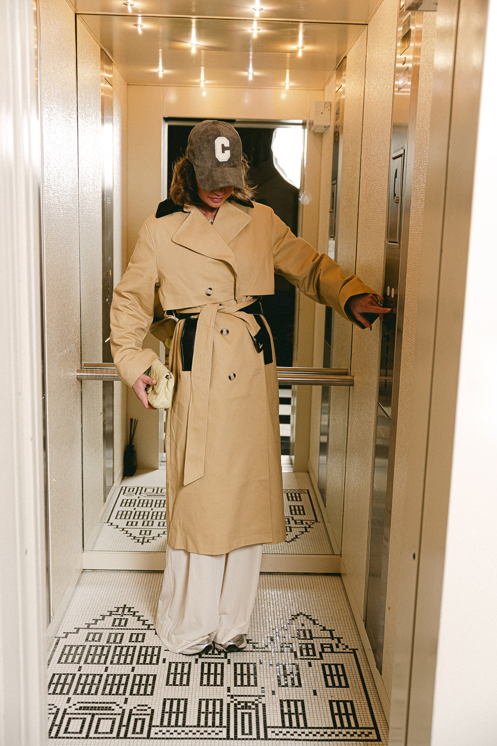 Aiko trenchcoat beige met zwart