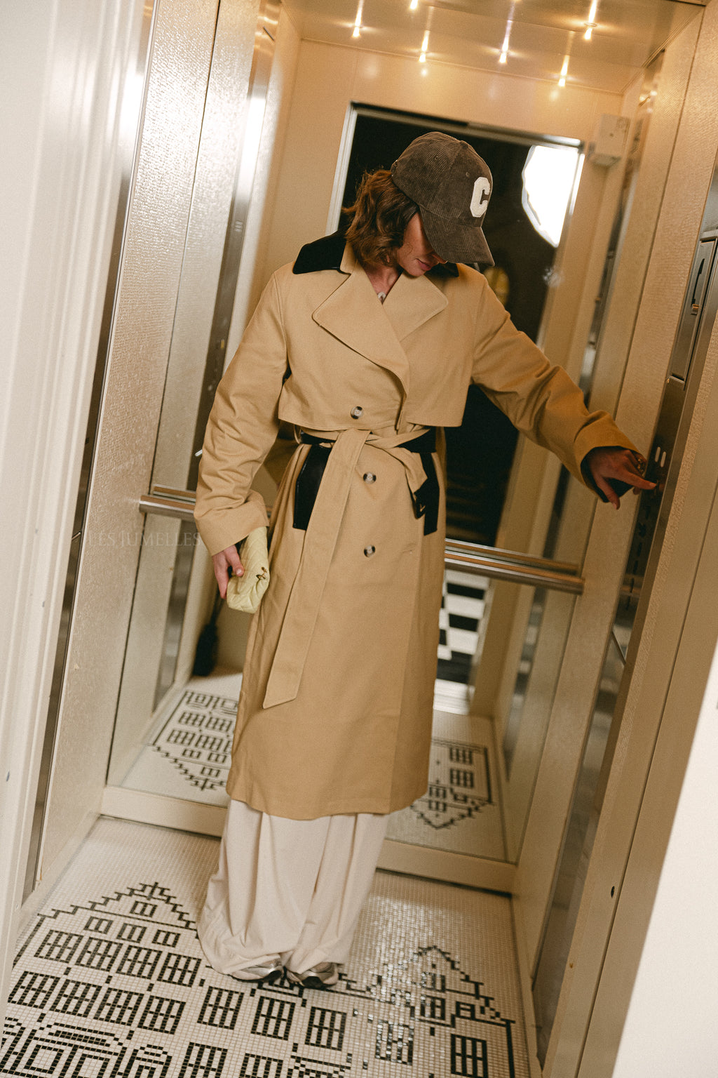Aiko trenchcoat beige met zwart